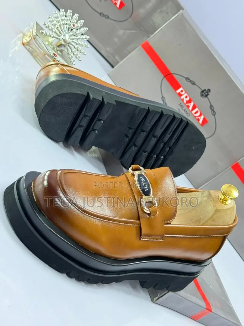 Latest Design Prada Men's Flat Shoes