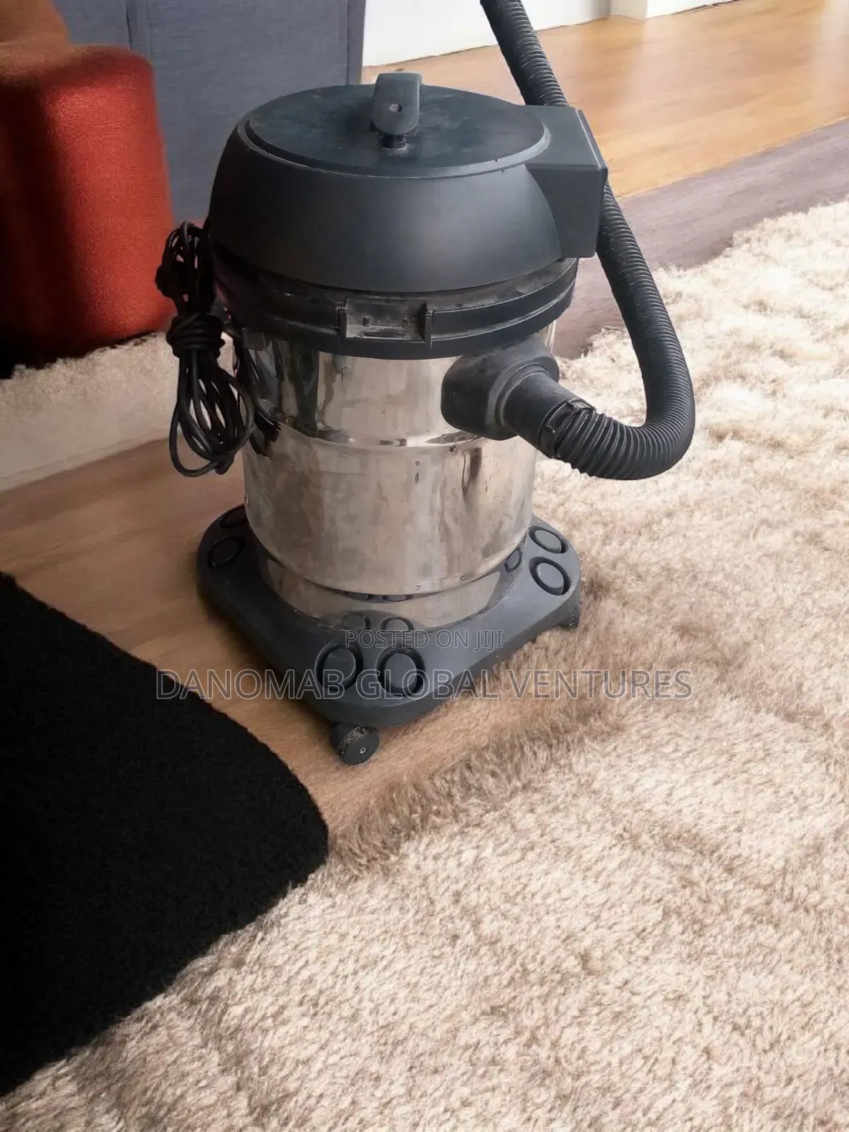 Professional 35l Wet and Dry Vacuum Cleaner
