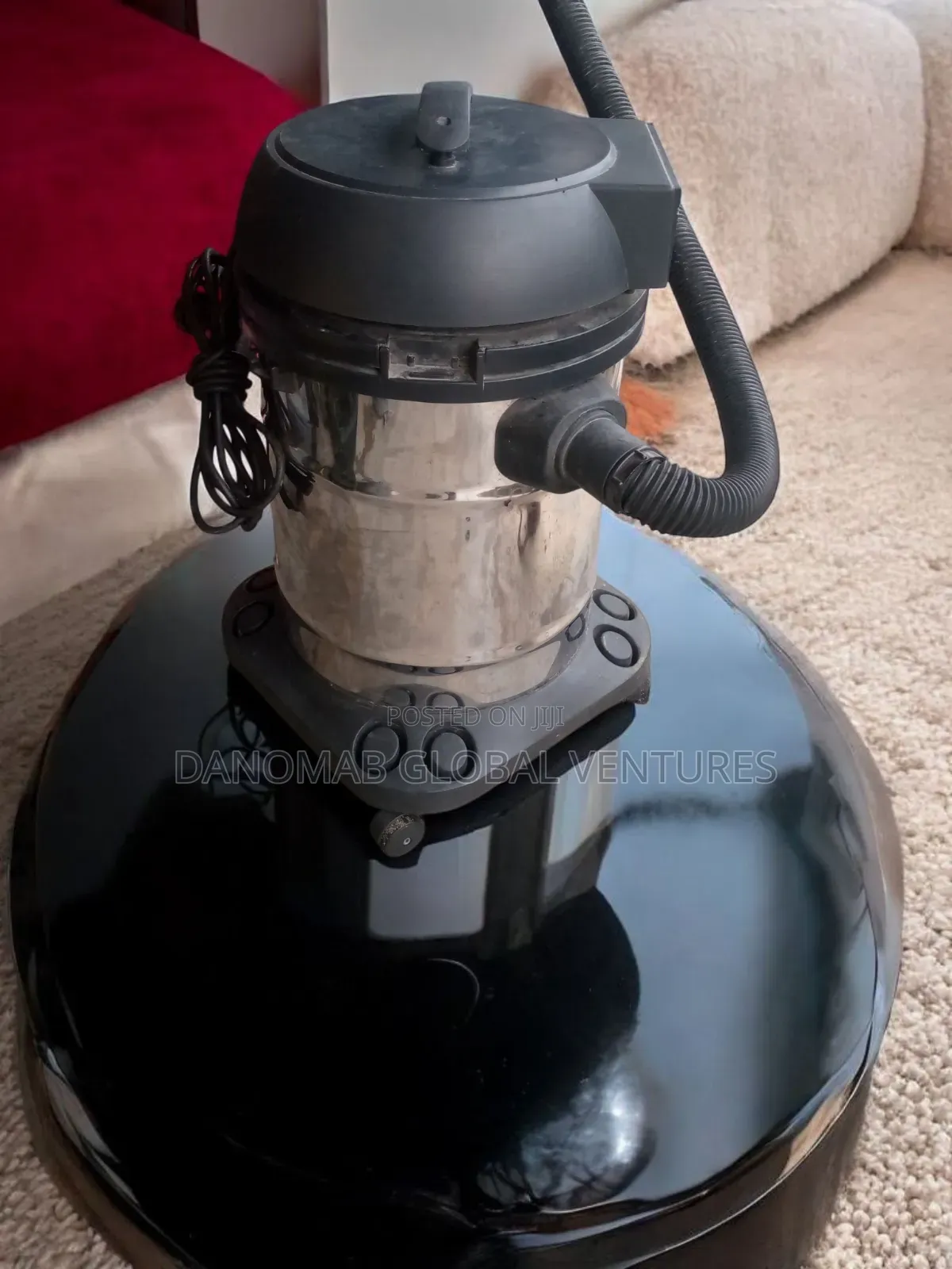 Professional 35l Wet and Dry Vacuum Cleaner