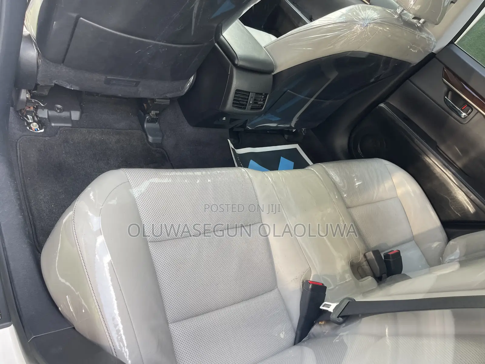 Lexus ES 350 FWD 2013 White