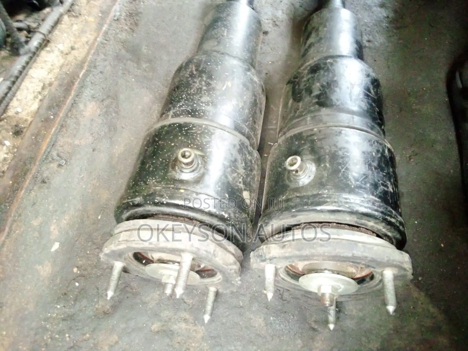 Front Set of Shock Absorber ( Balloon ) for Lexus I-S 460