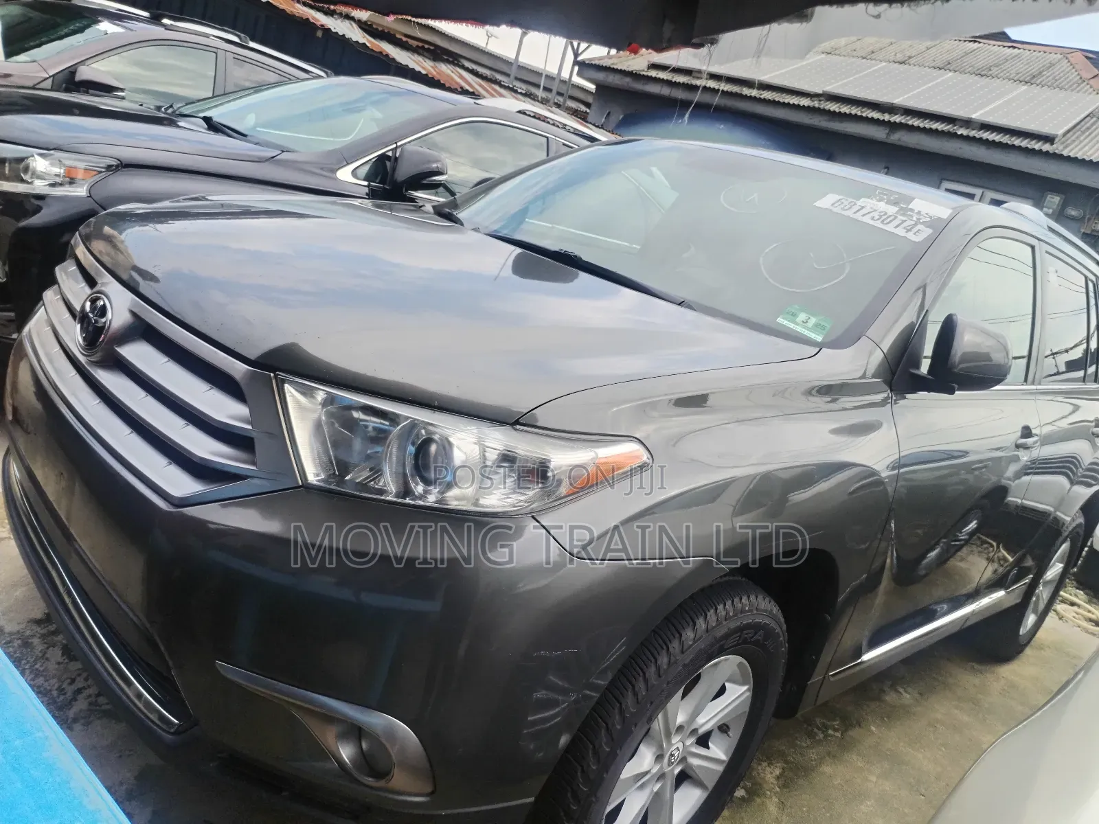Toyota Highlander SE 2012 Gray