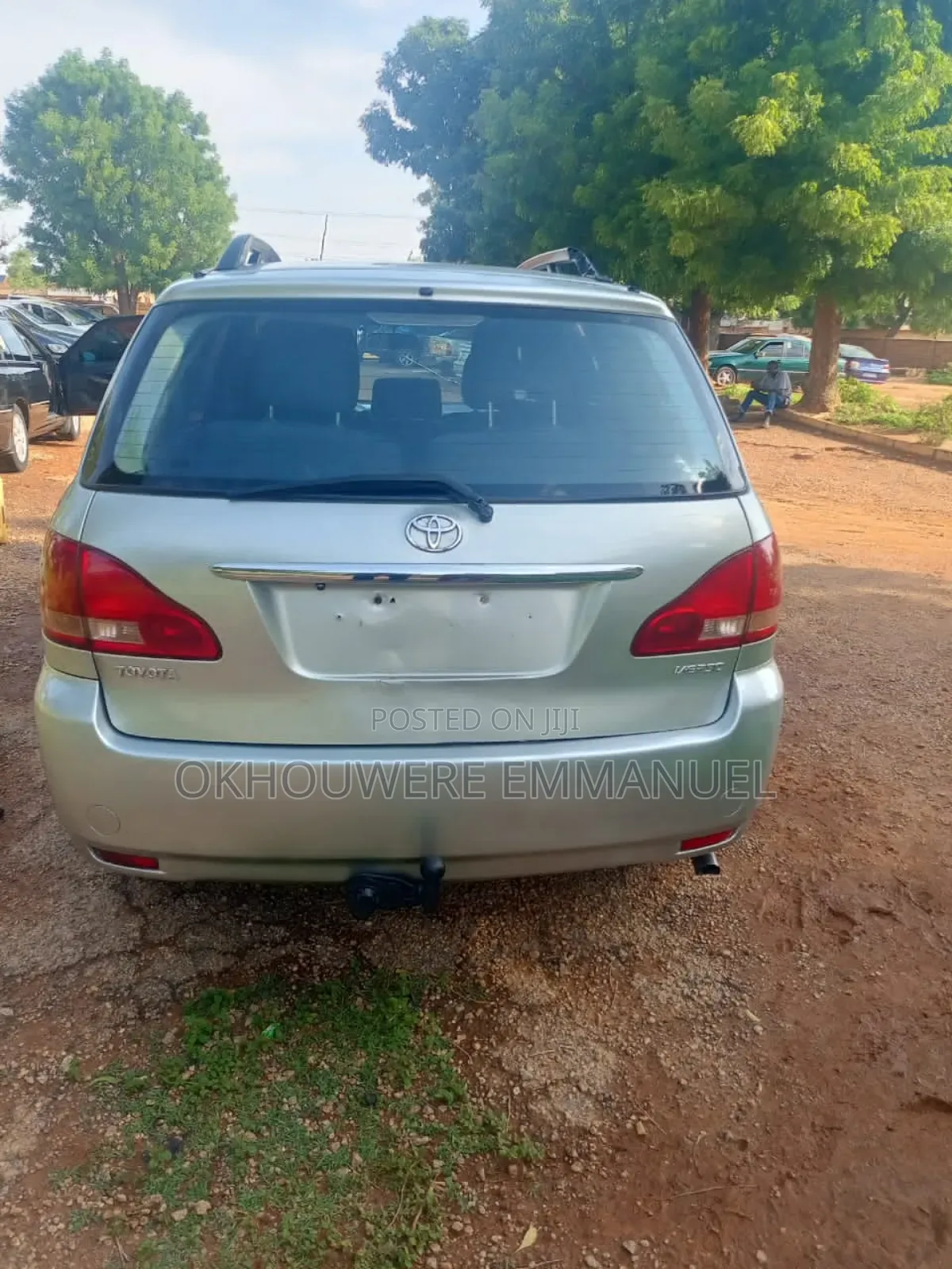 Toyota Avensis Verso 2.0 Petrol 2006 Silver