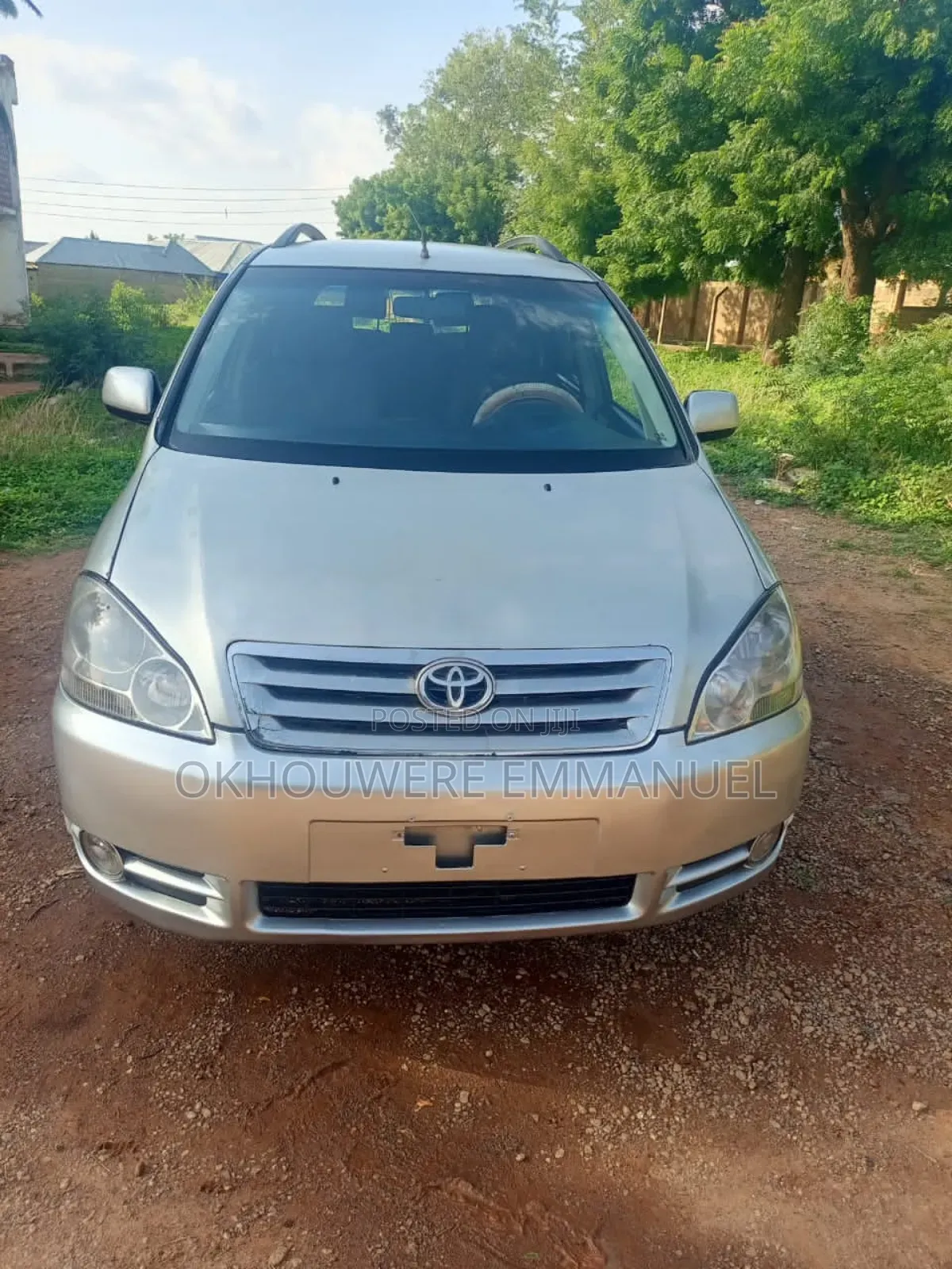 Toyota Avensis Verso 2.0 Petrol 2006 Silver