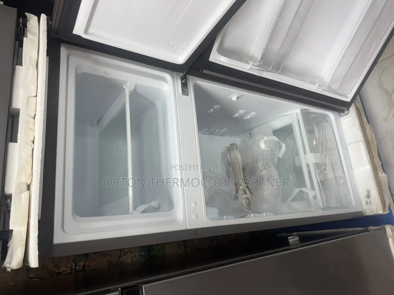 Hisense Double Door Fridge 172l