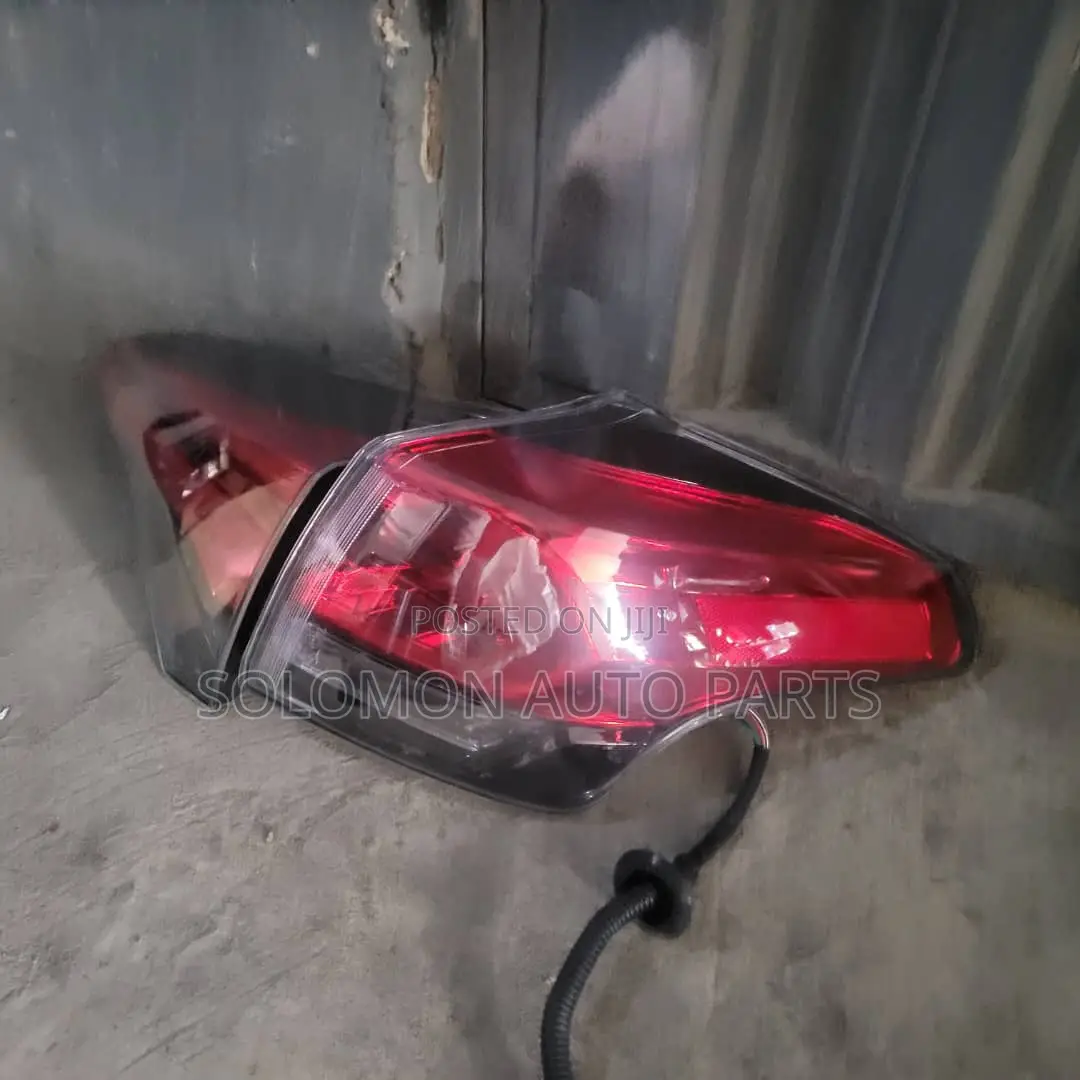 Rav4 2017 2018 Backlight or Rearlight