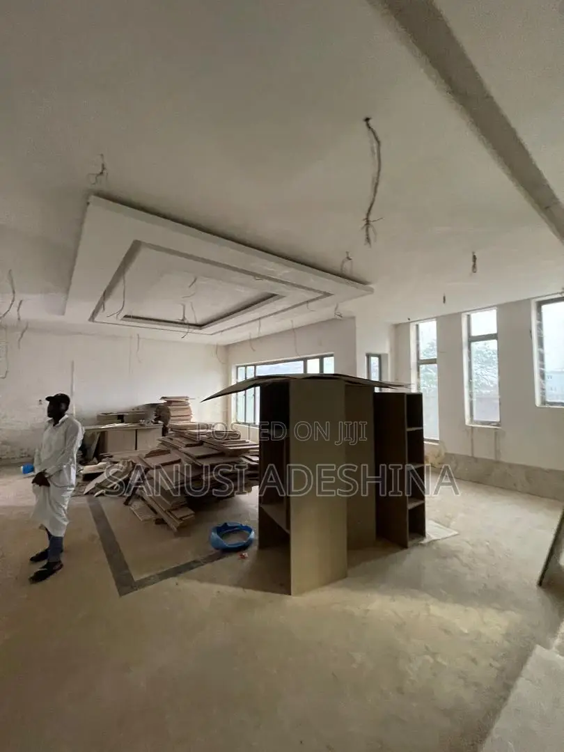 5bdrm House in Mabushi,Fct Abuja for sale