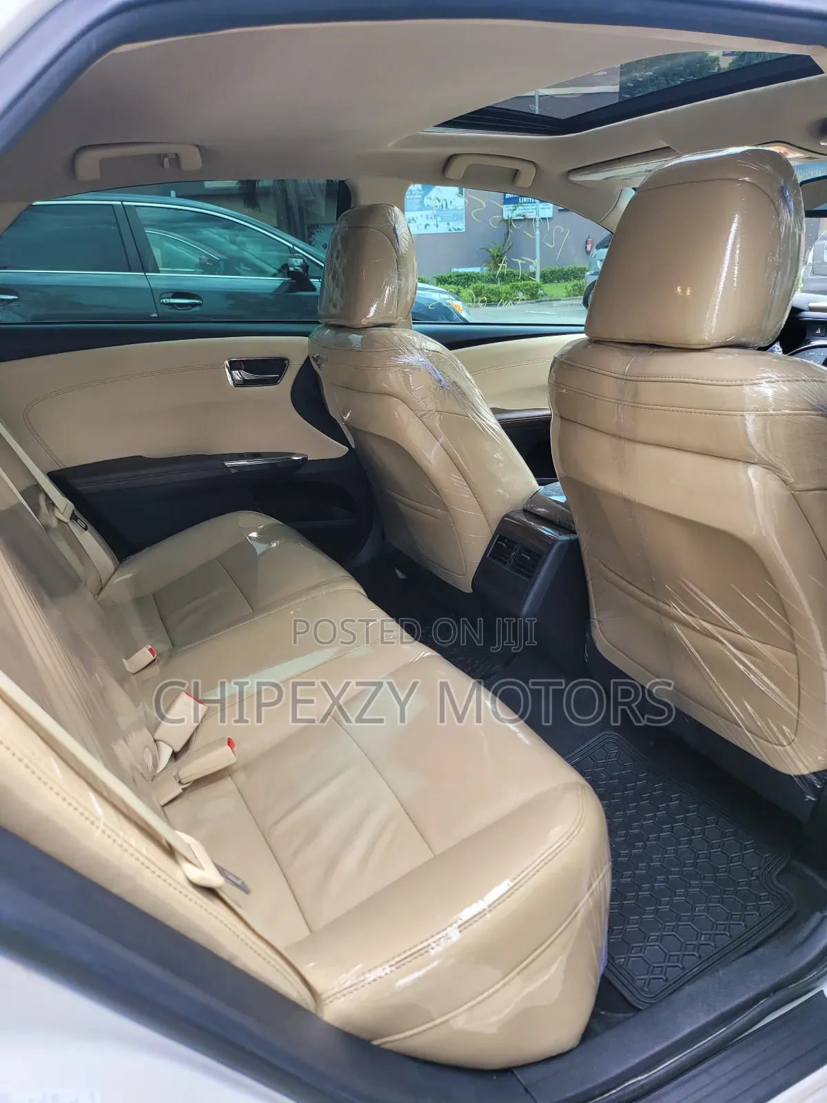 Toyota Avalon XLE 4dr Sedan (3.5L 6cyl 6A) 2014 White