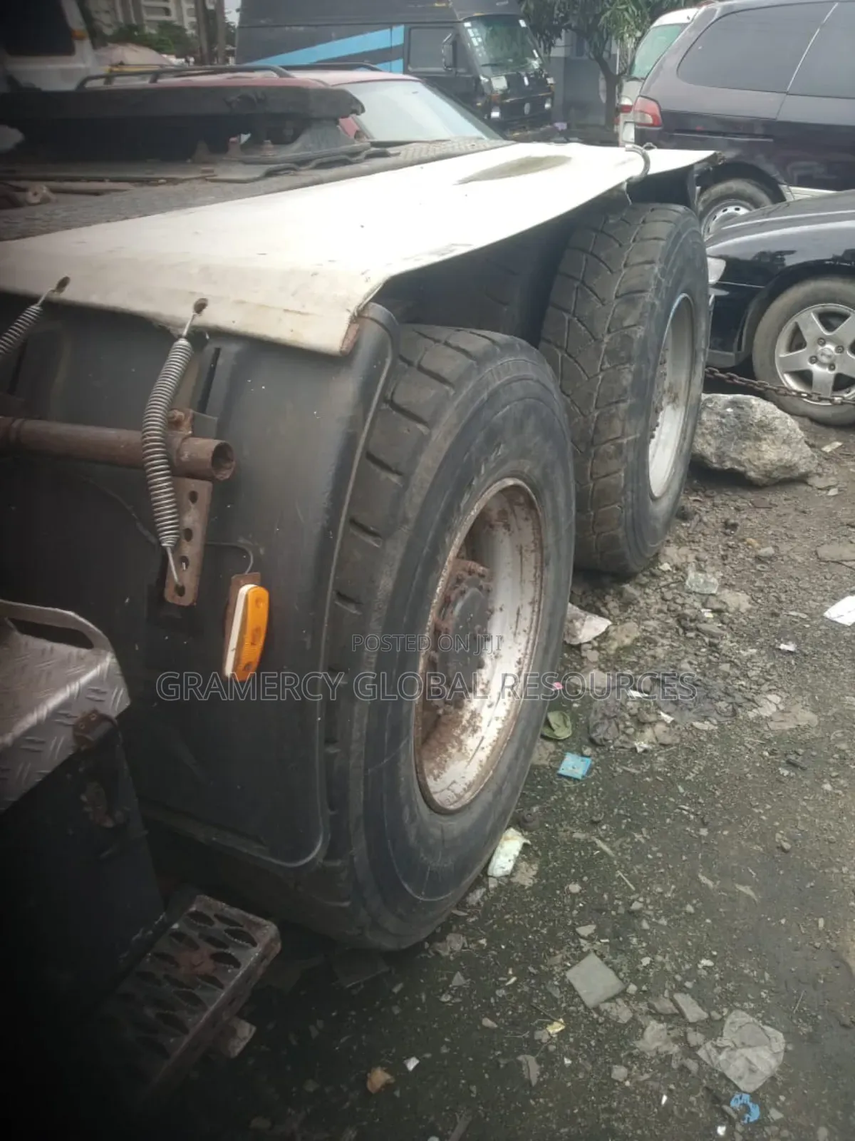 Foreign Used Daf Xf Trailer/Tractor Head 10 Tyres