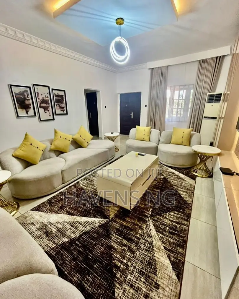 Fully Furnished 3-Bedroom Apartment – Shortlet Available