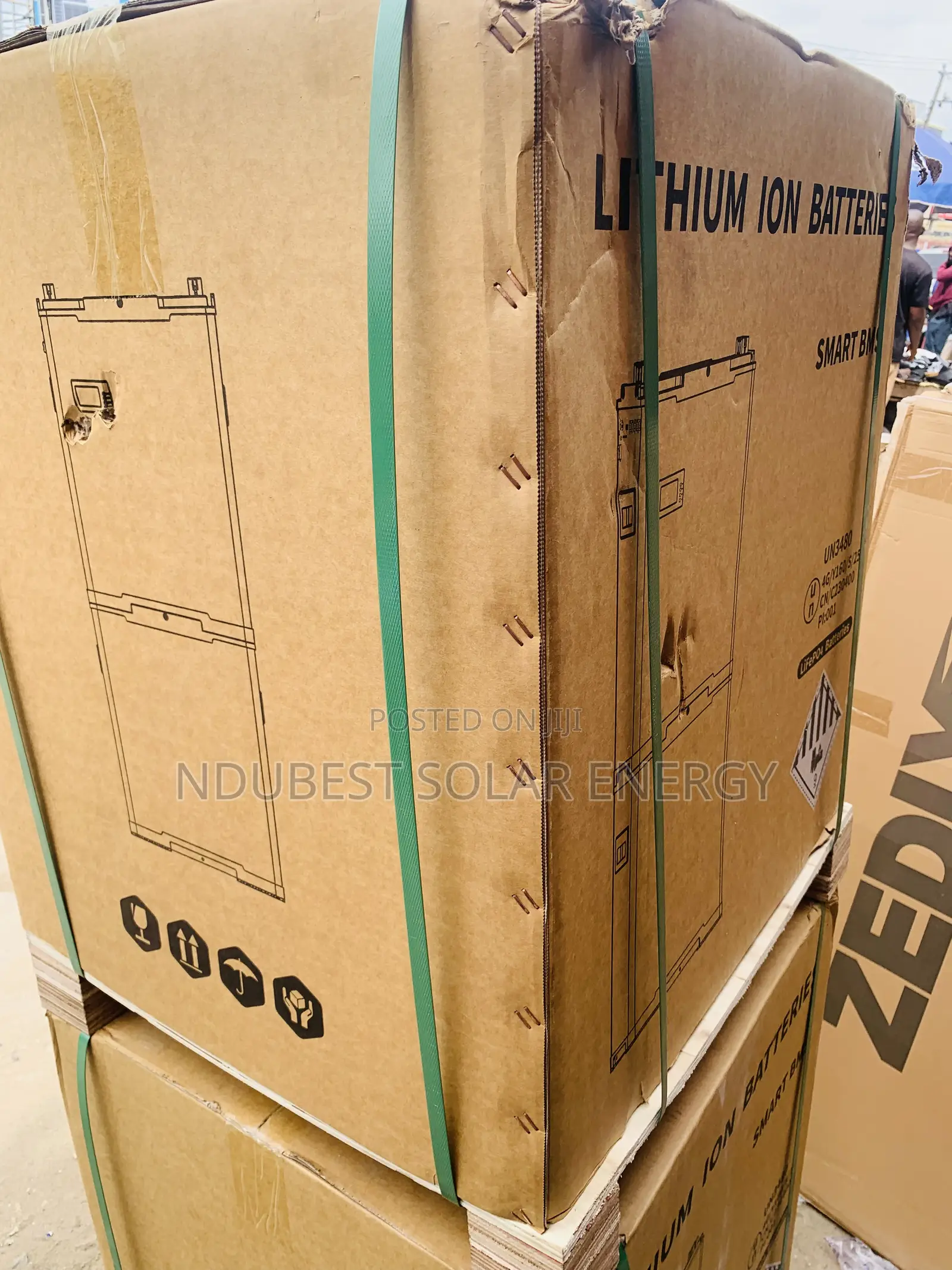 17.5kwh 51.2v Blue Carbon Lithium Ion Batteries