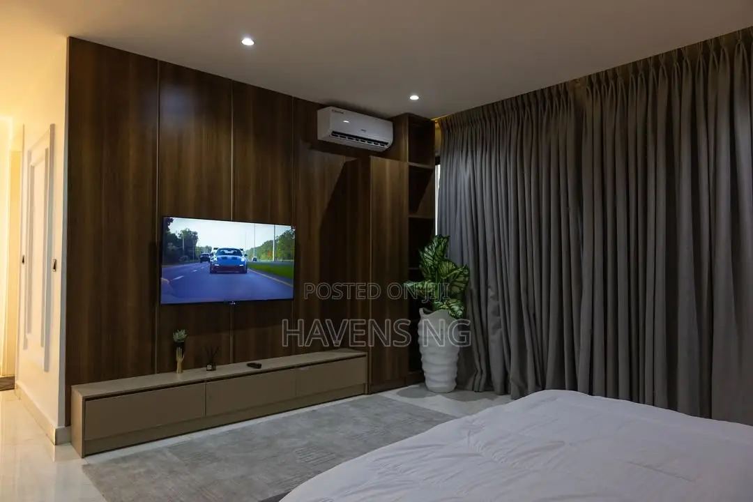 Luxury 3-Bedroom Apartment With Snooker, Pool Bathtub