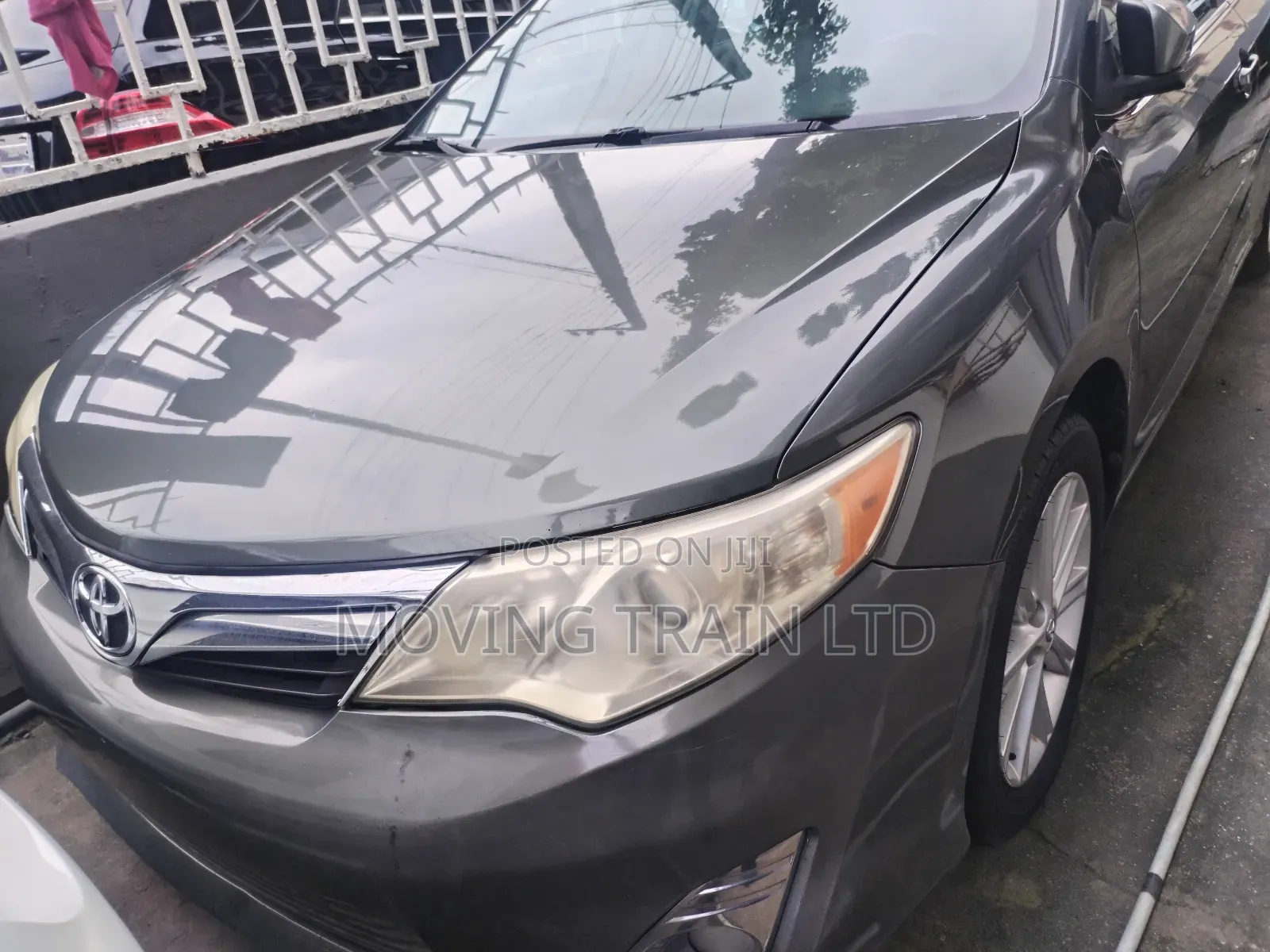 Toyota Camry XLE V6 4dr Sedan (3.5L 6cyl 6A) 2013