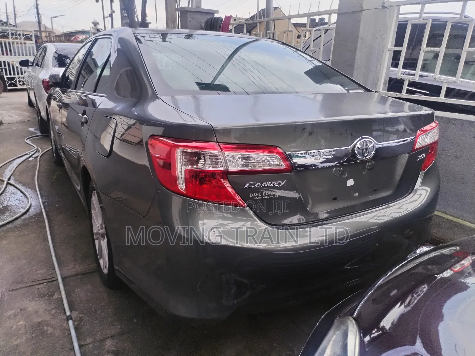 Toyota Camry XLE V6 4dr Sedan (3.5L 6cyl 6A) 2013