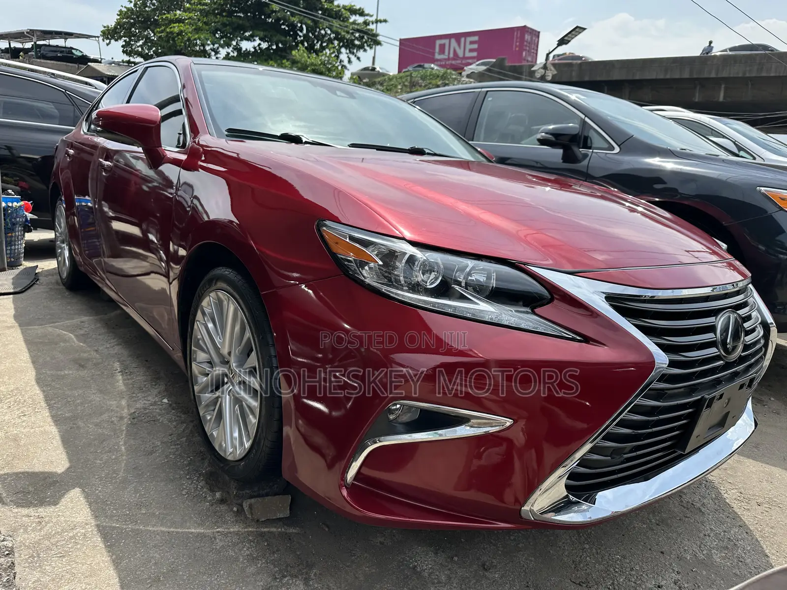 Lexus ES 350 FWD 2016 Red