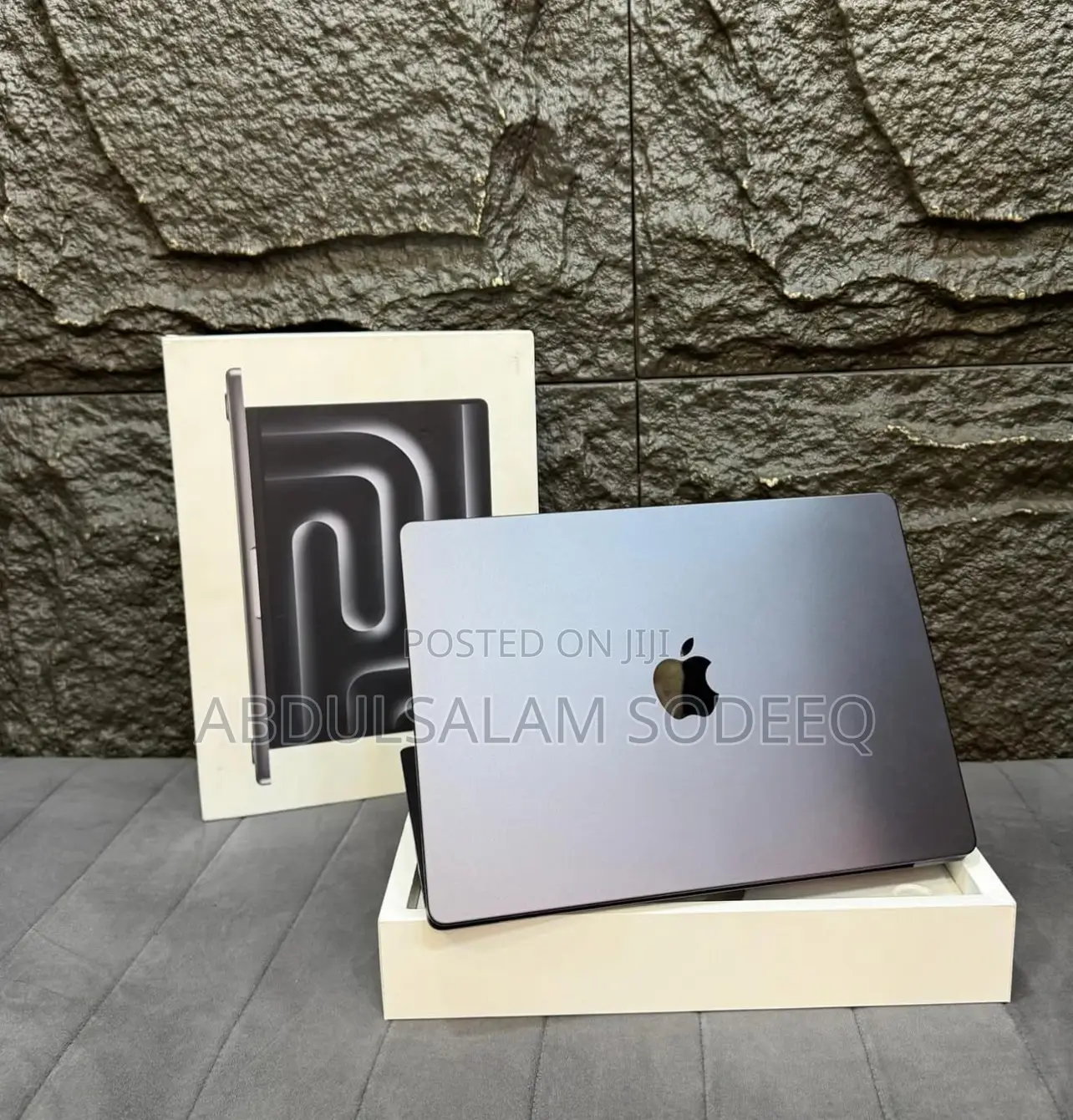 Apple MacBook Pro 2024 M3 Max 16-Inch 64GB Apple M3 Max SSD 512GB