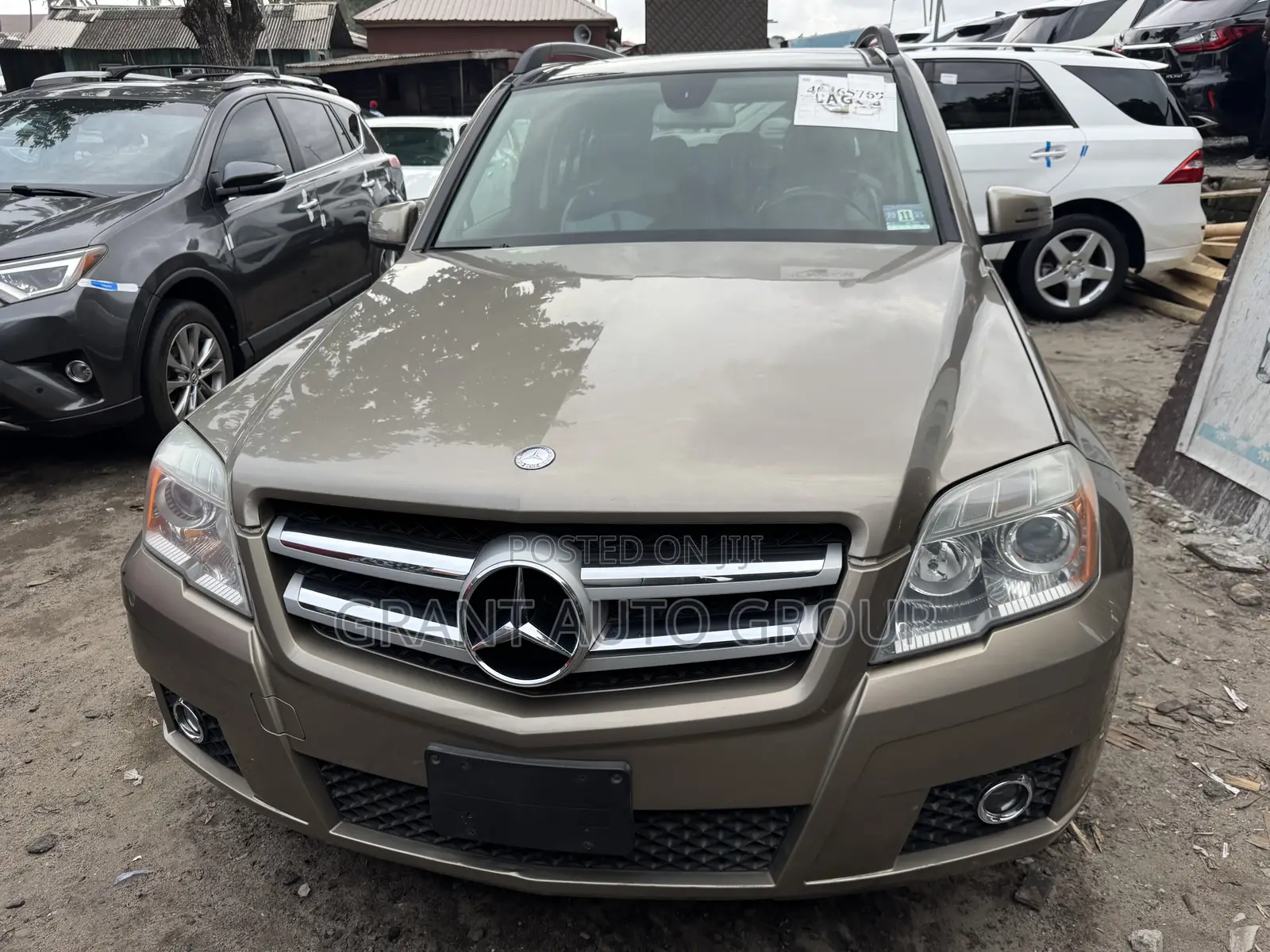 Mercedes-Benz GLK-Class 350 4MATIC 2010 Gold