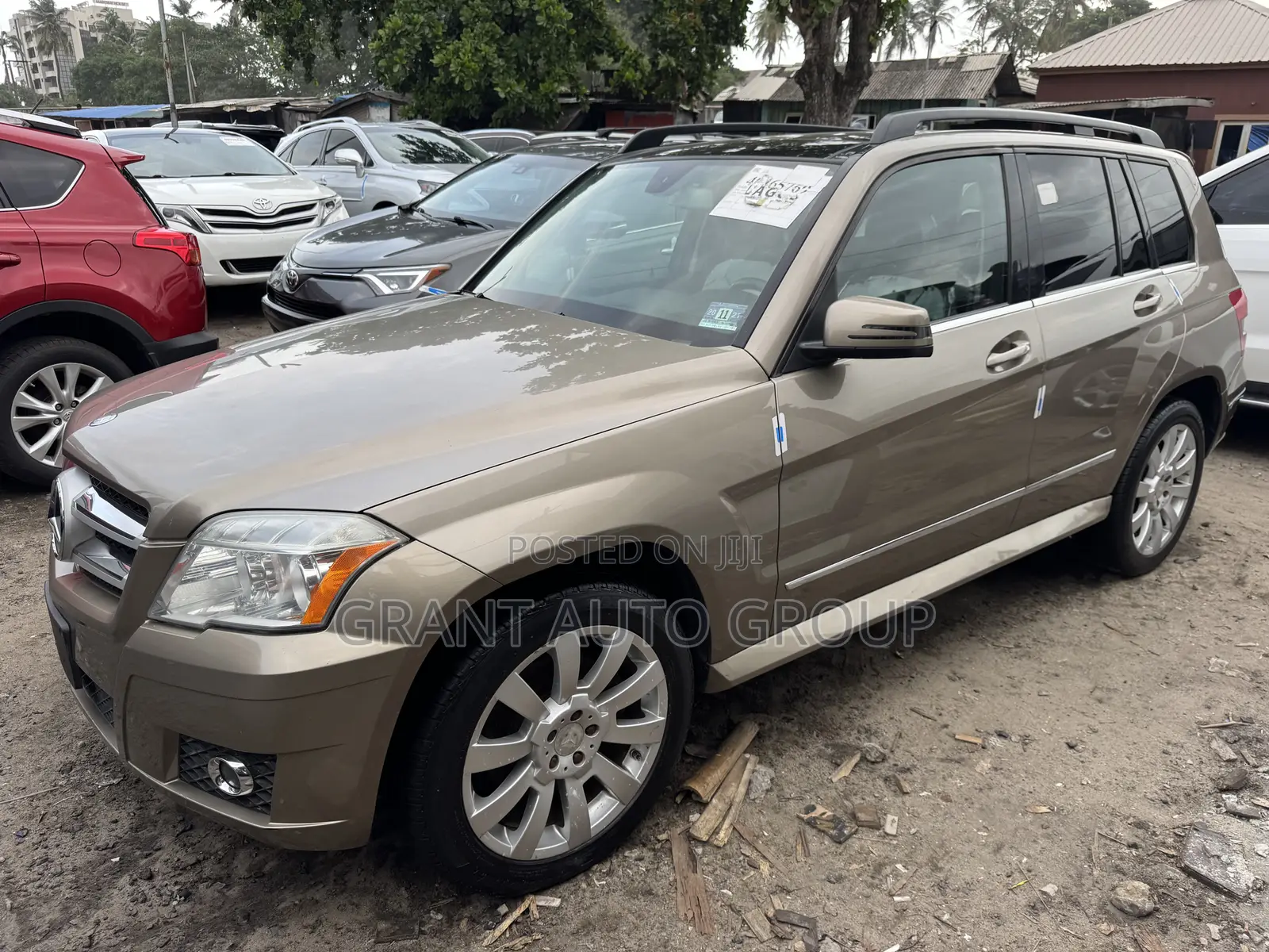 Mercedes-Benz GLK-Class 350 4MATIC 2010 Gold