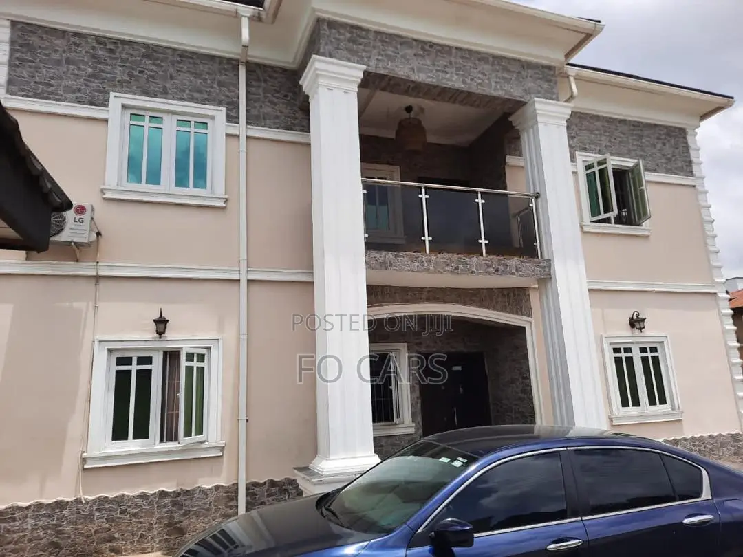 4bdrm Duplex in Lekki Pennisula, Ogombo for sale