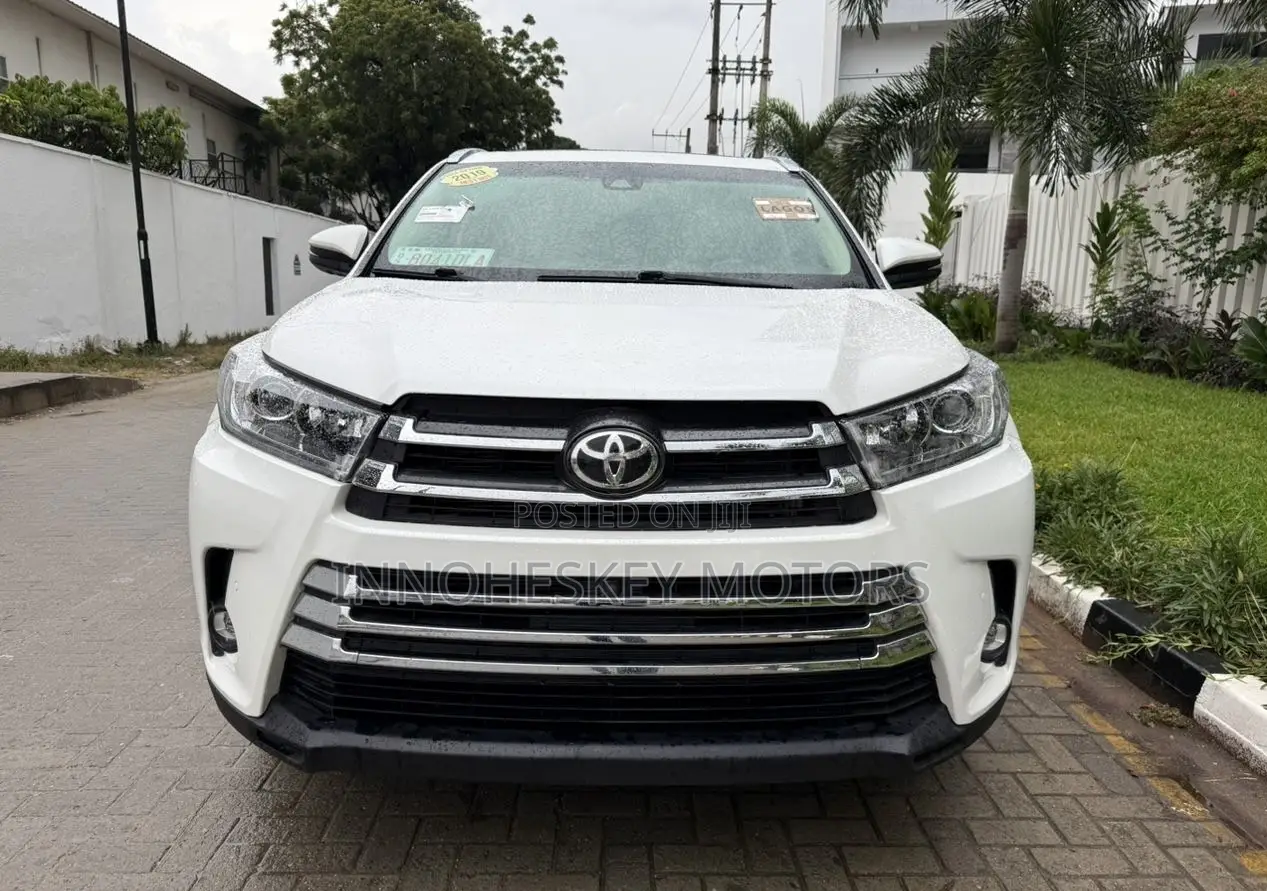 Toyota Highlander Limited Platinum 2019 White