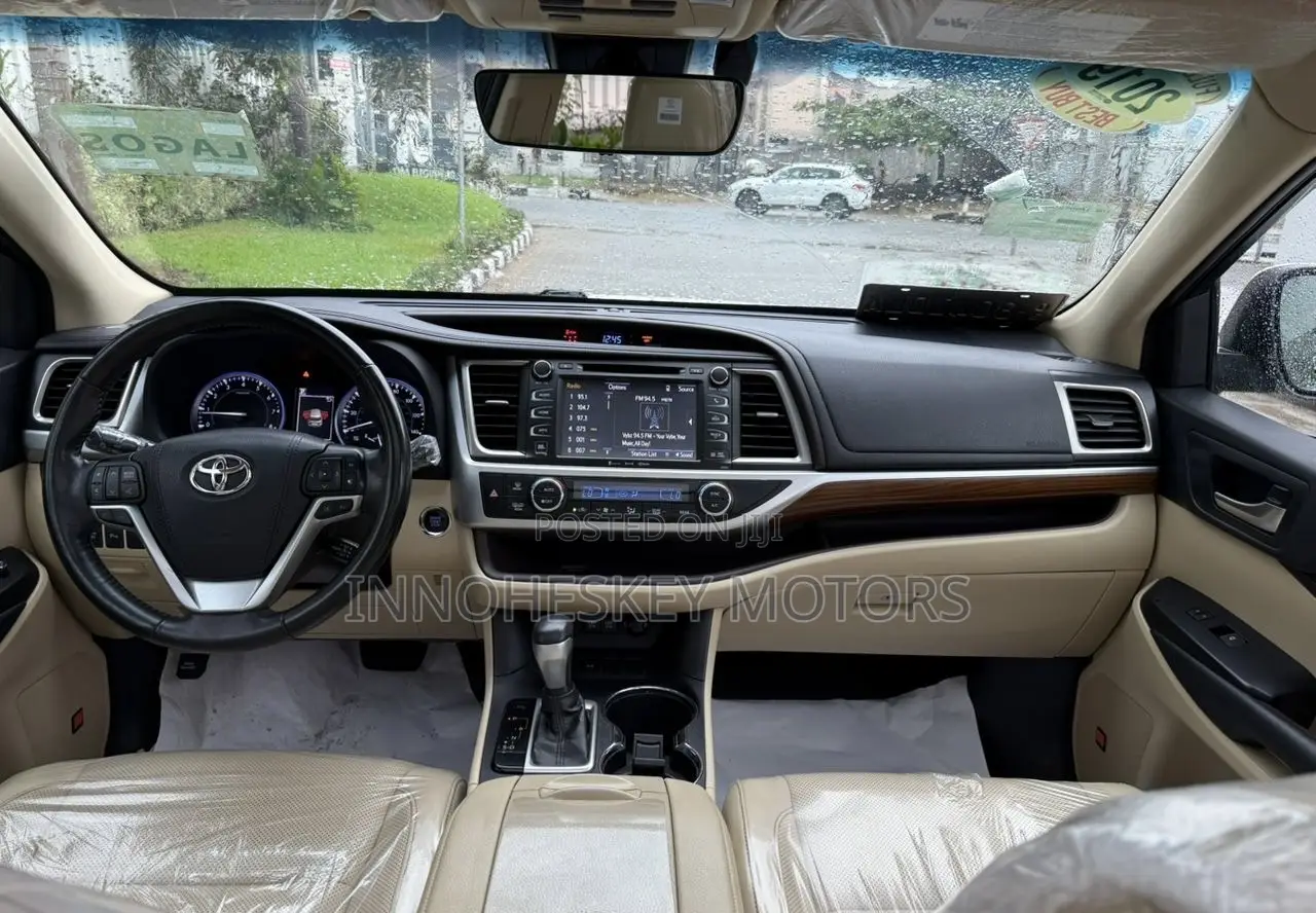 Toyota Highlander Limited Platinum 2019 White