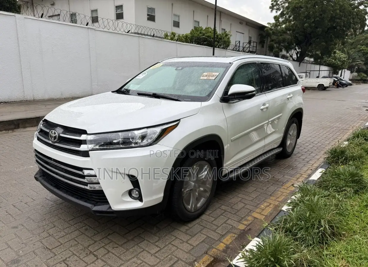 Toyota Highlander Limited Platinum 2019 White