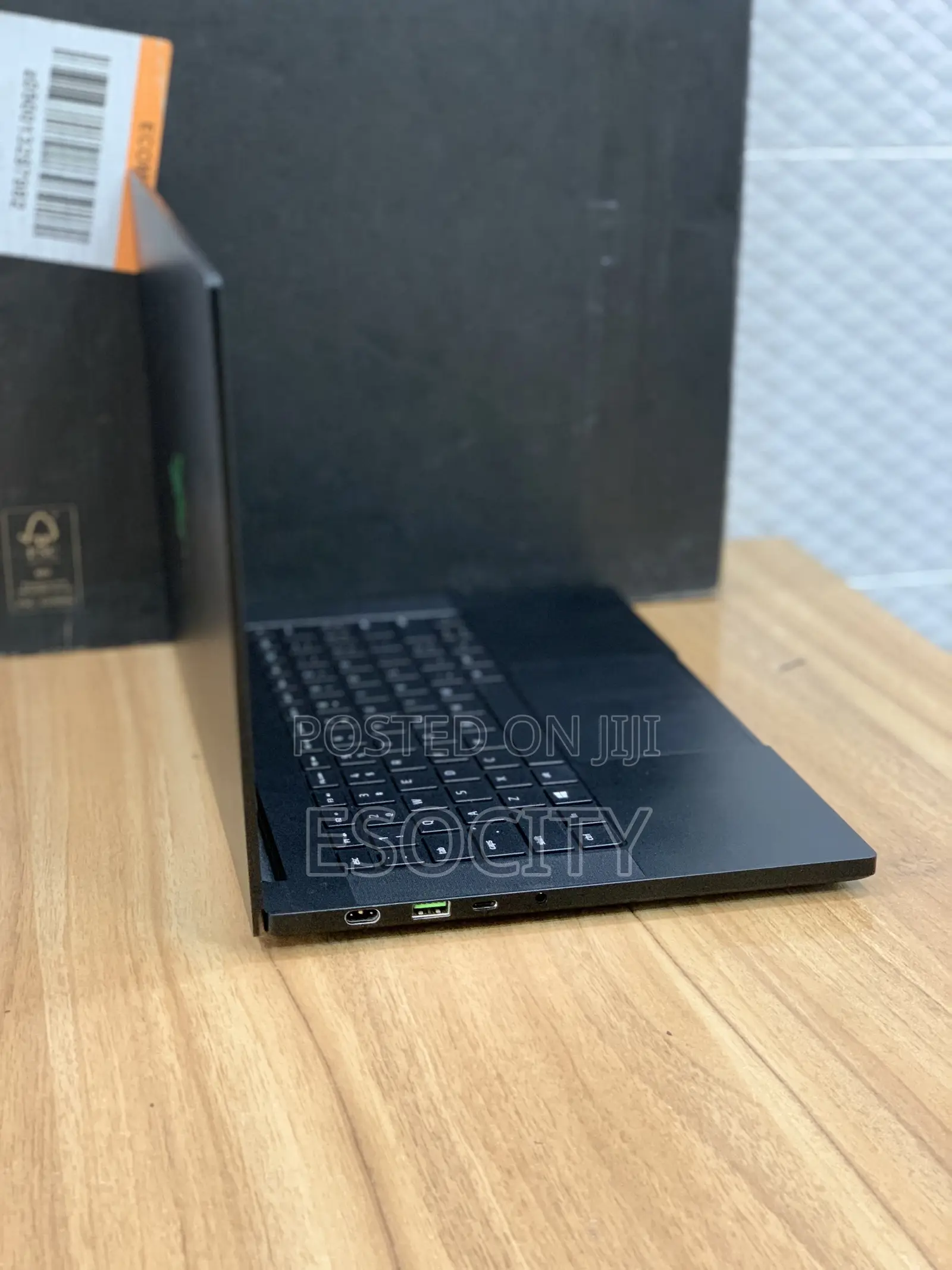 Laptop Razer Blade 16GB AMD Ryzen 9 SSD 1T