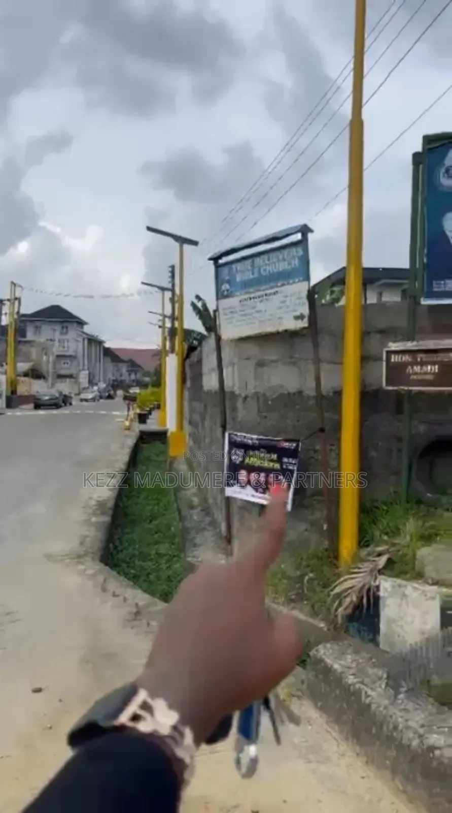 For Sale: C/O Cornerpiece 2 Plots Off Abacha , New Gra Ph