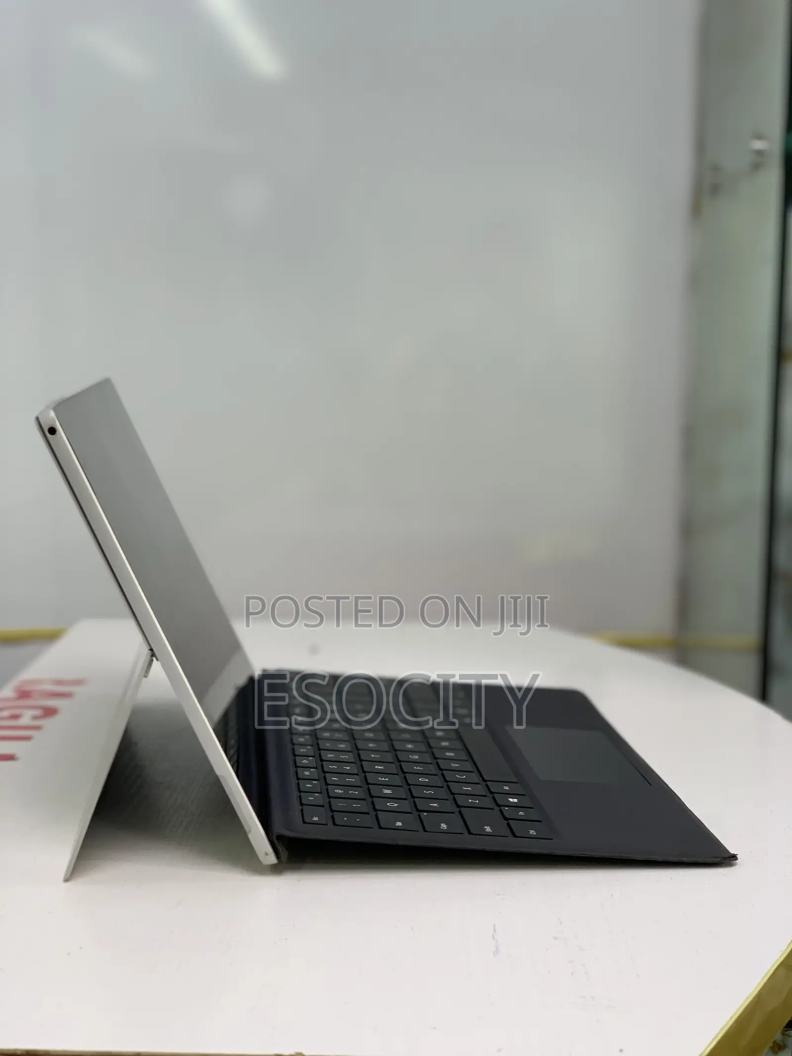 Laptop Microsoft Surface Pro 5 16GB Intel Core I5 SSD 256GB
