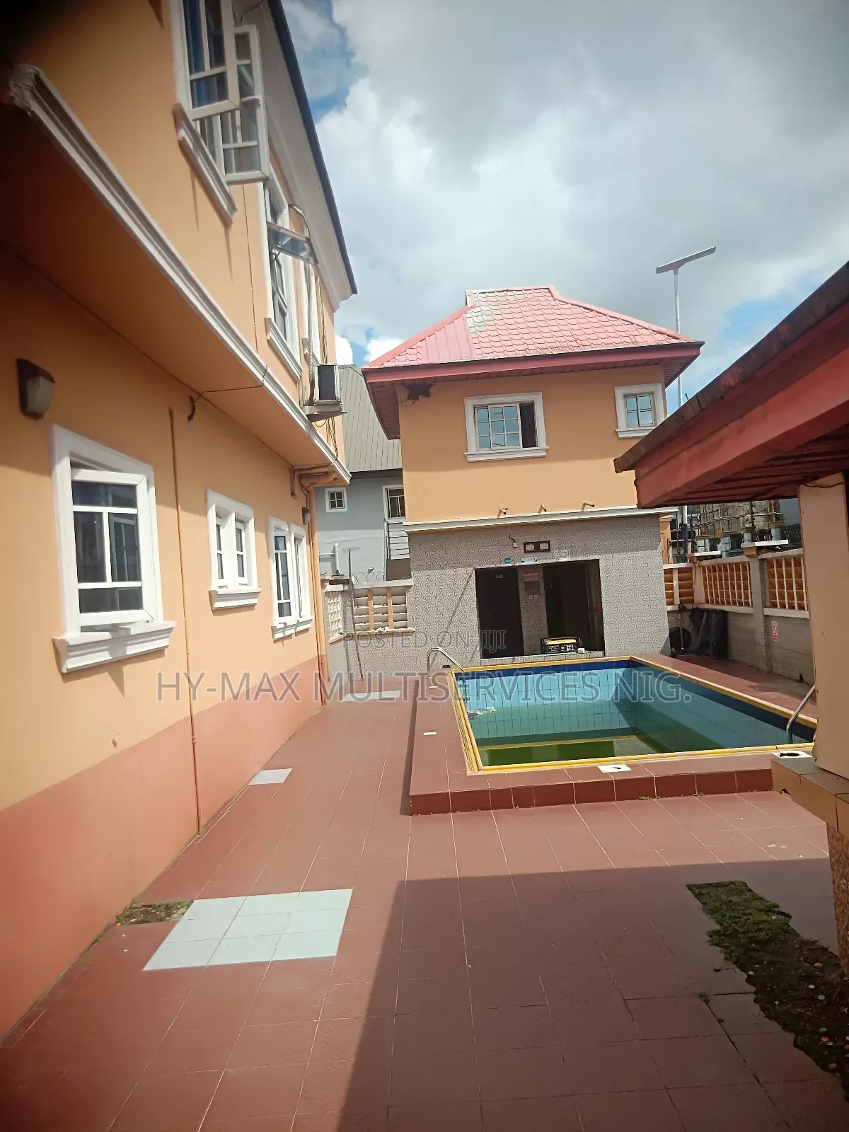 Luxury 16 Room Hotel With Swimming Pool for Sale in PHC