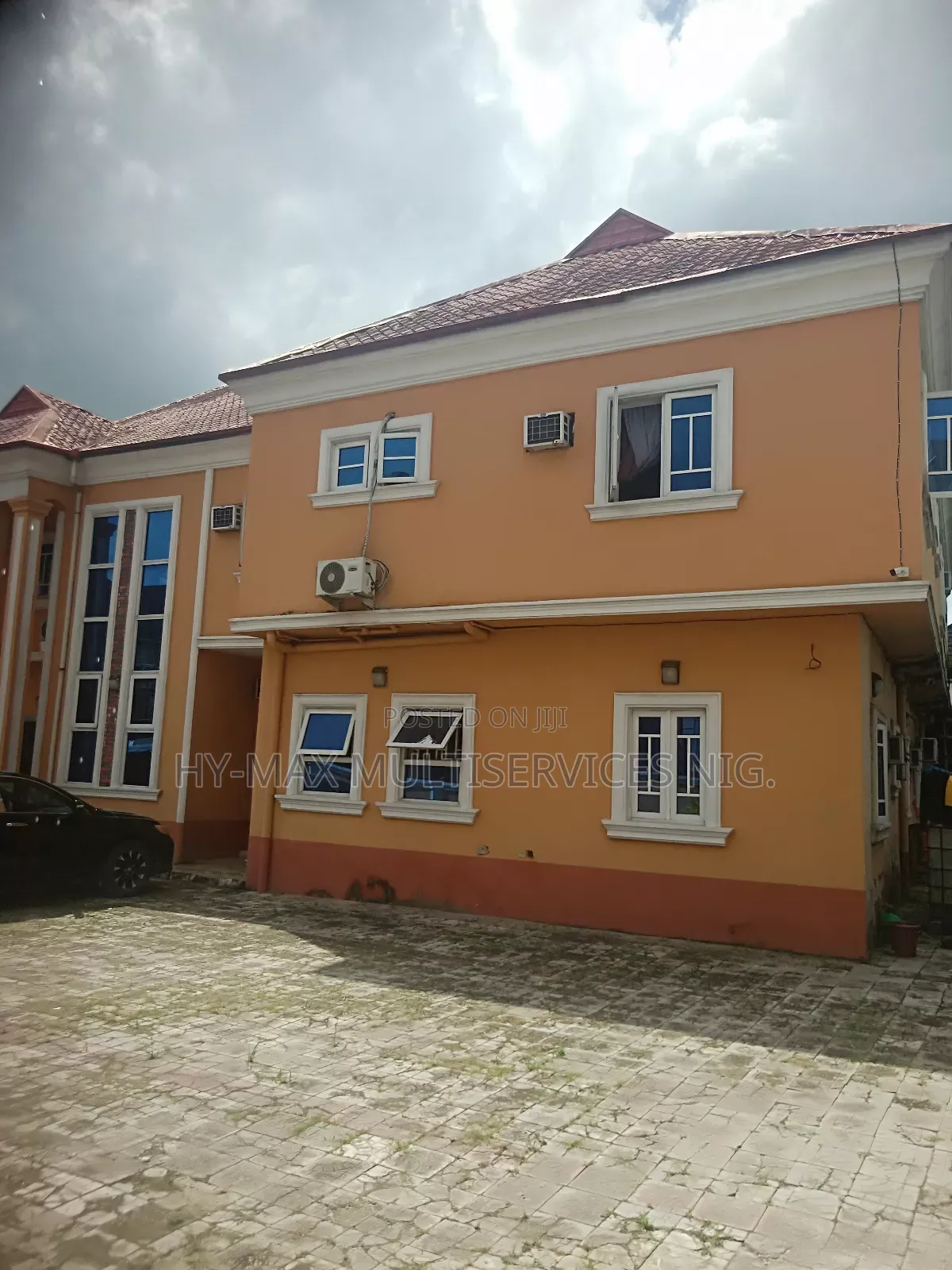 Luxury 16 Room Hotel With Swimming Pool for Sale in PHC