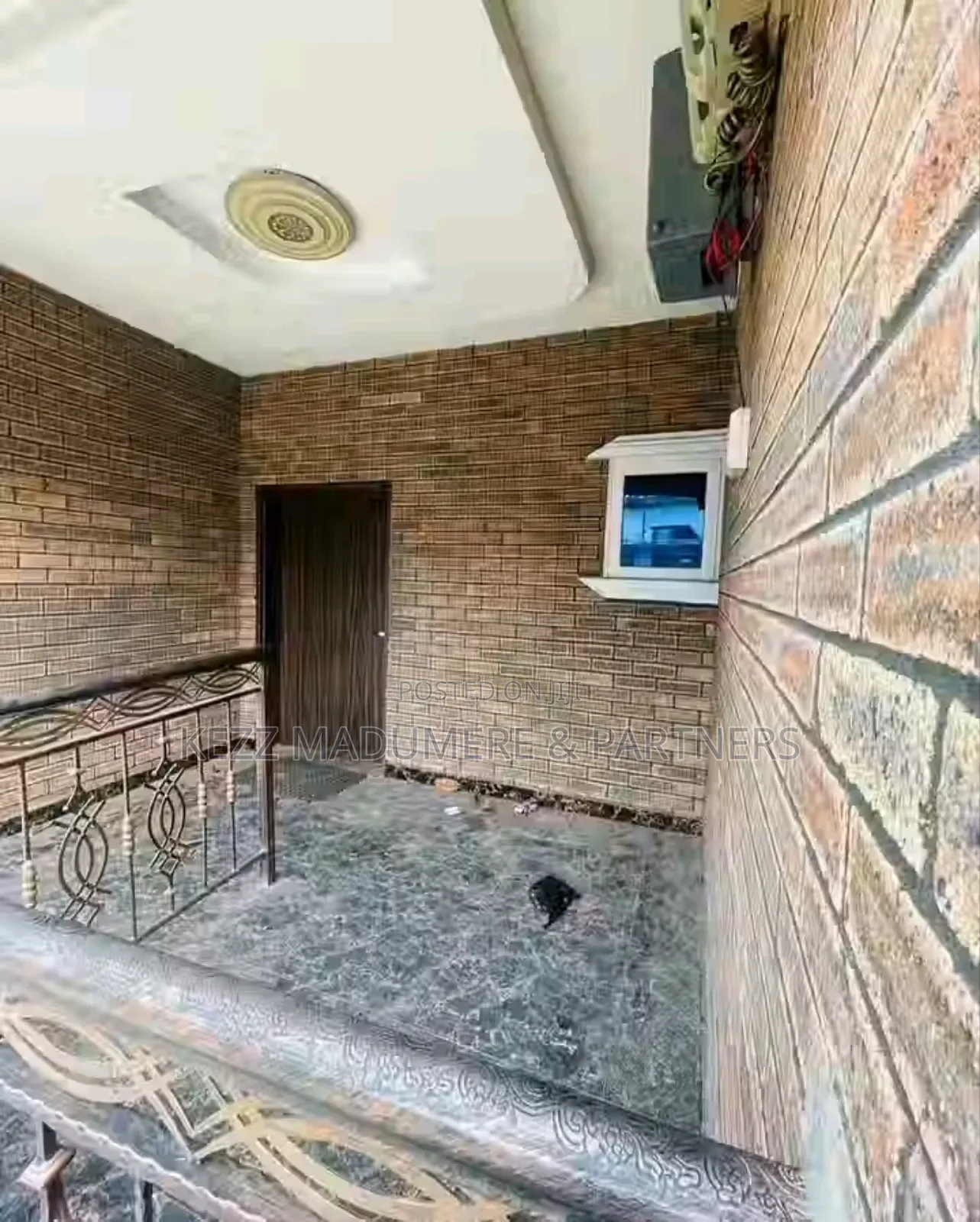 6bdrm Bungalow in Rumuduru Port for sale