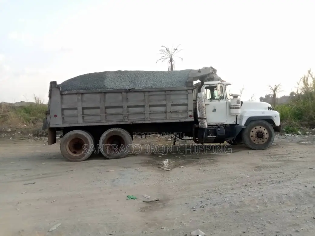 Chippings and Granite From Sentraco Mining Company