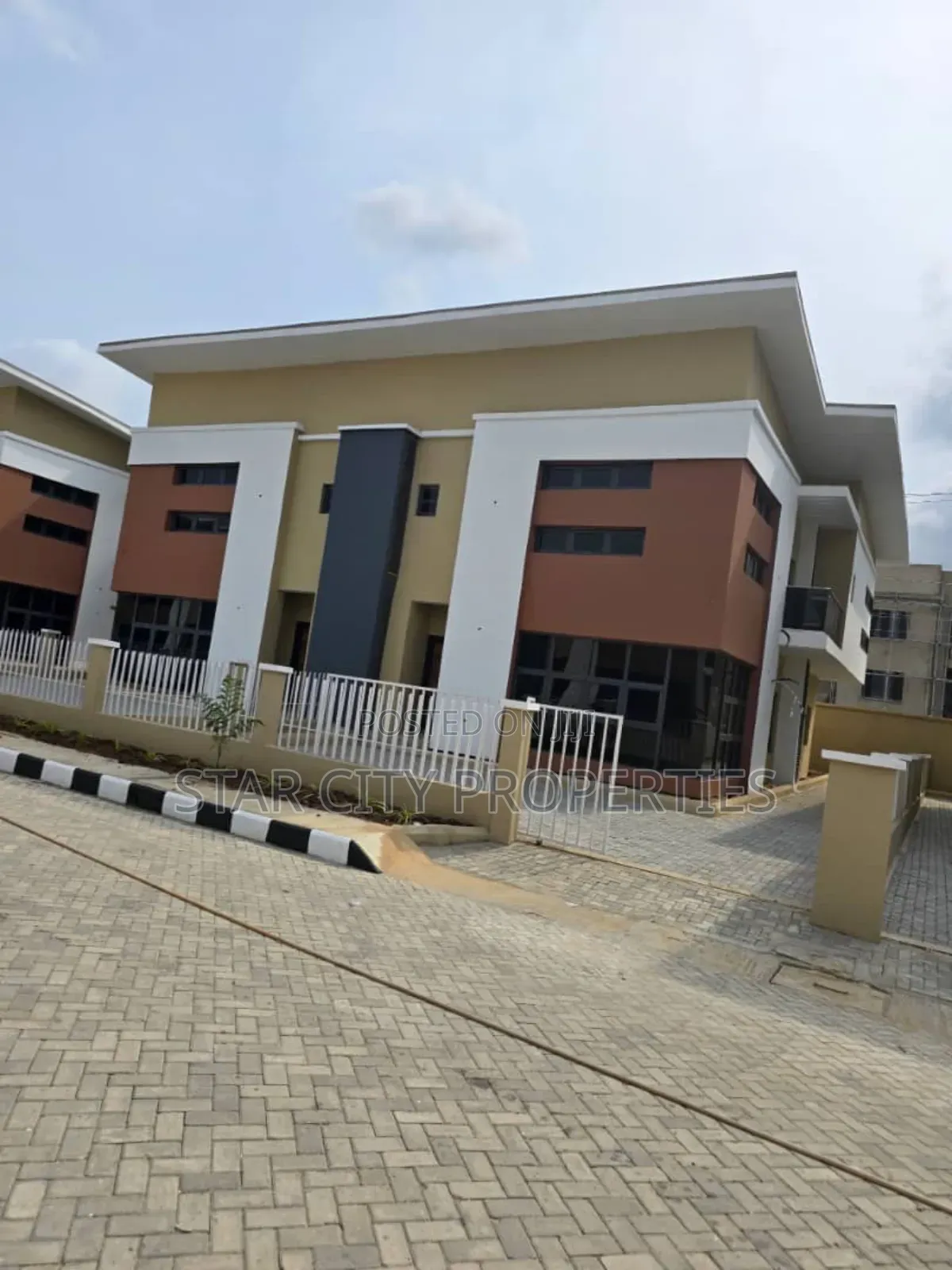 4bdrm Duplex in Ogudu Gra Lagos for rent