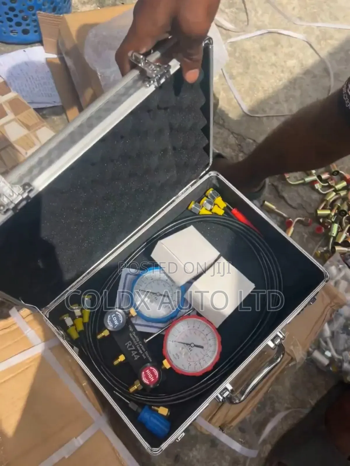 Complete Boxed Manifold Gauge Set R744 A/C System