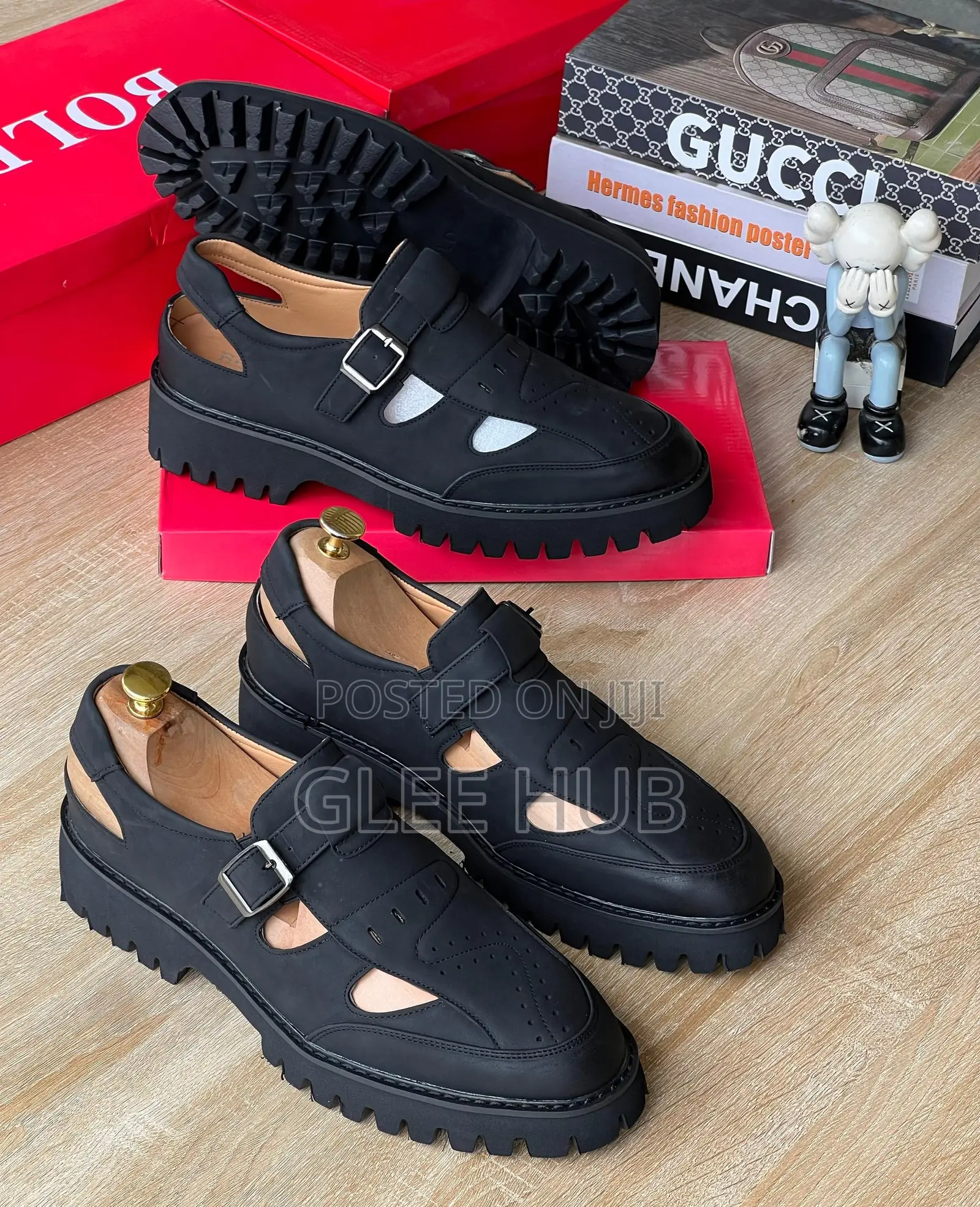 Black Bold Sandals