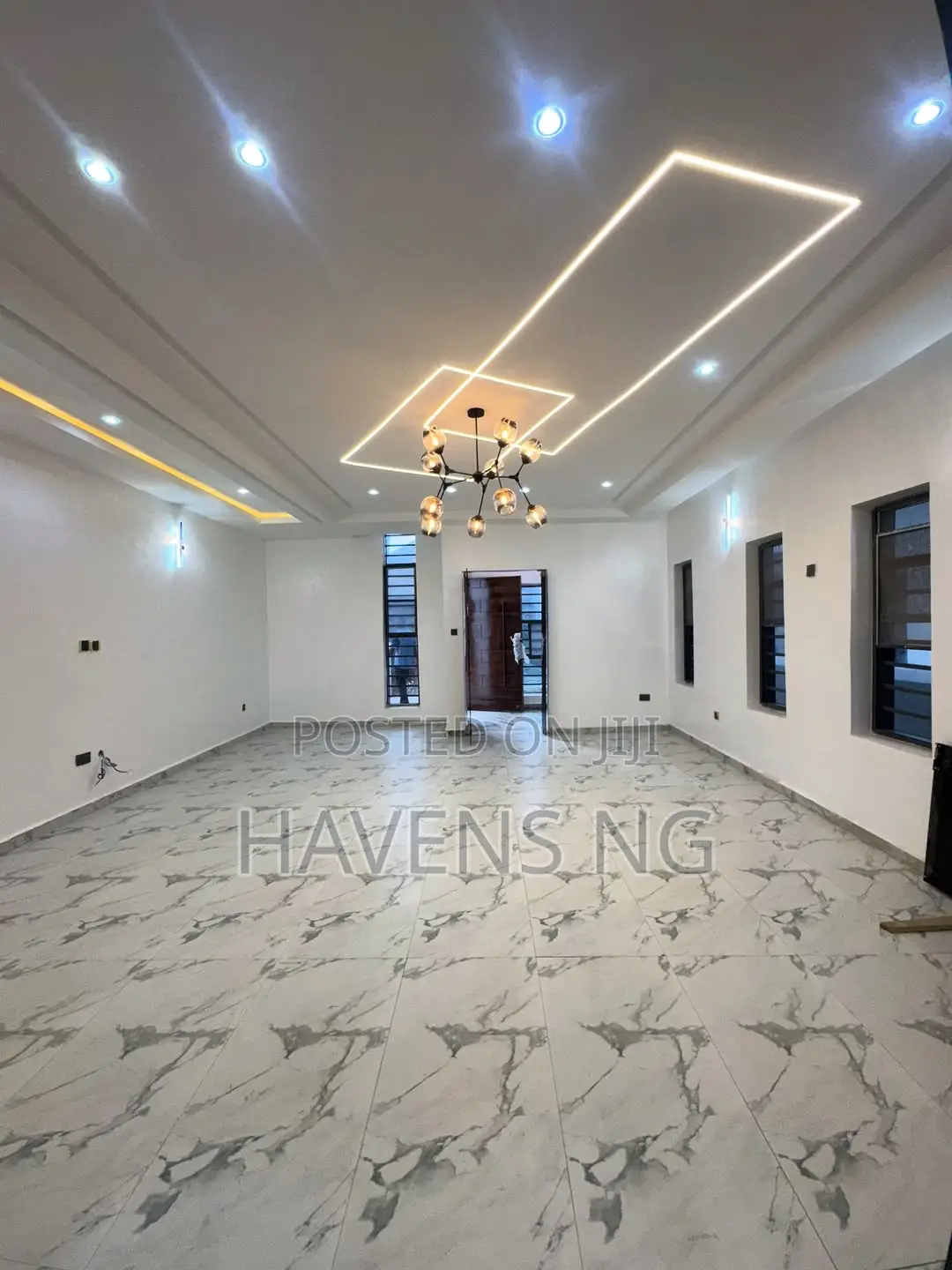 3bdrm Duplex in Eliozu for sale