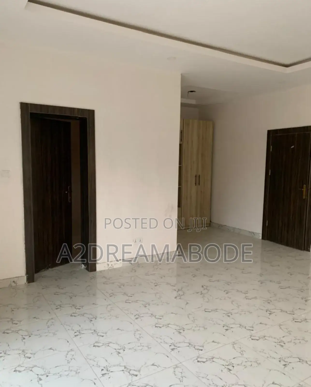 3bdrm Apartment in Ikeja Gra for rent