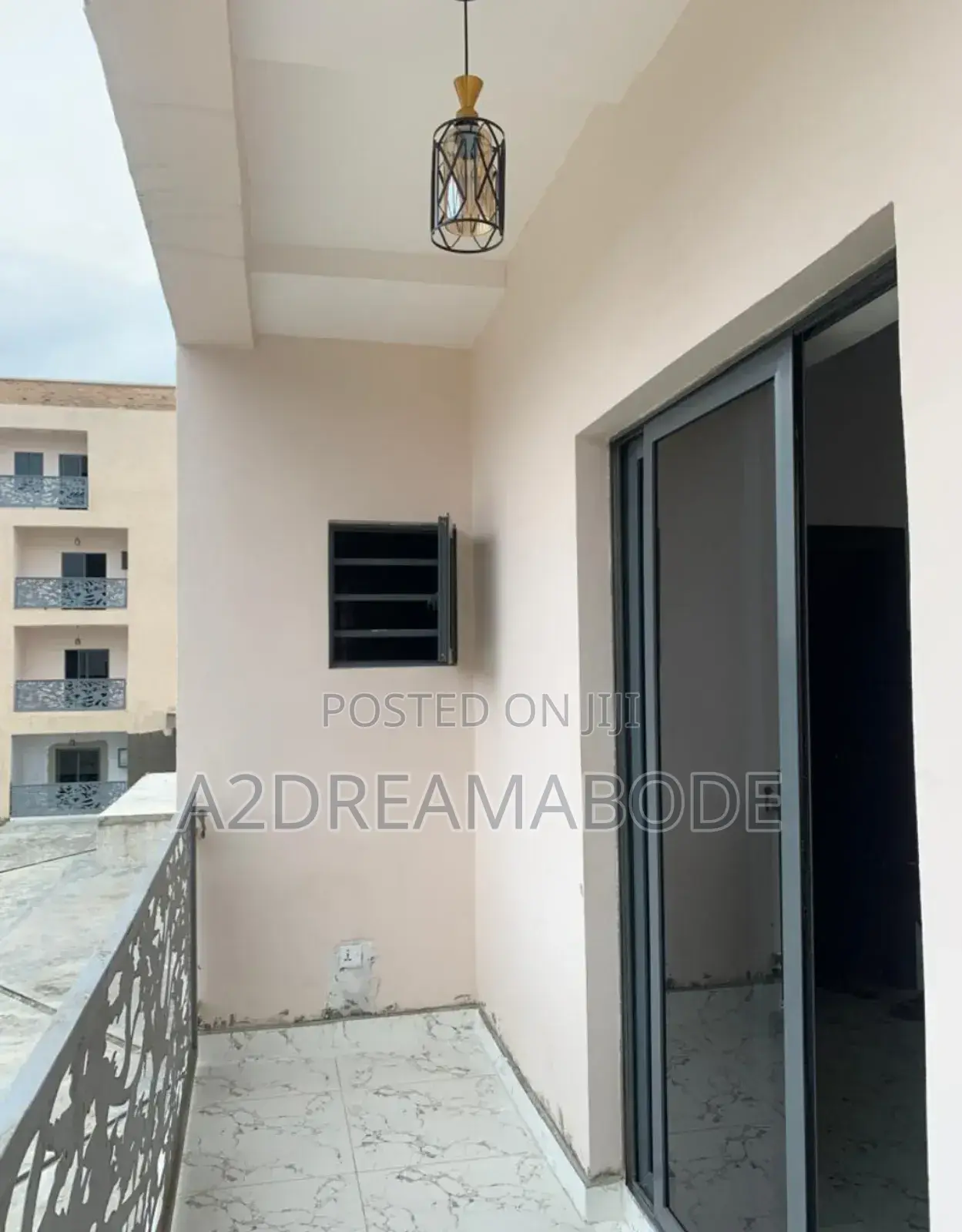 3bdrm Apartment in Ikeja Gra for rent