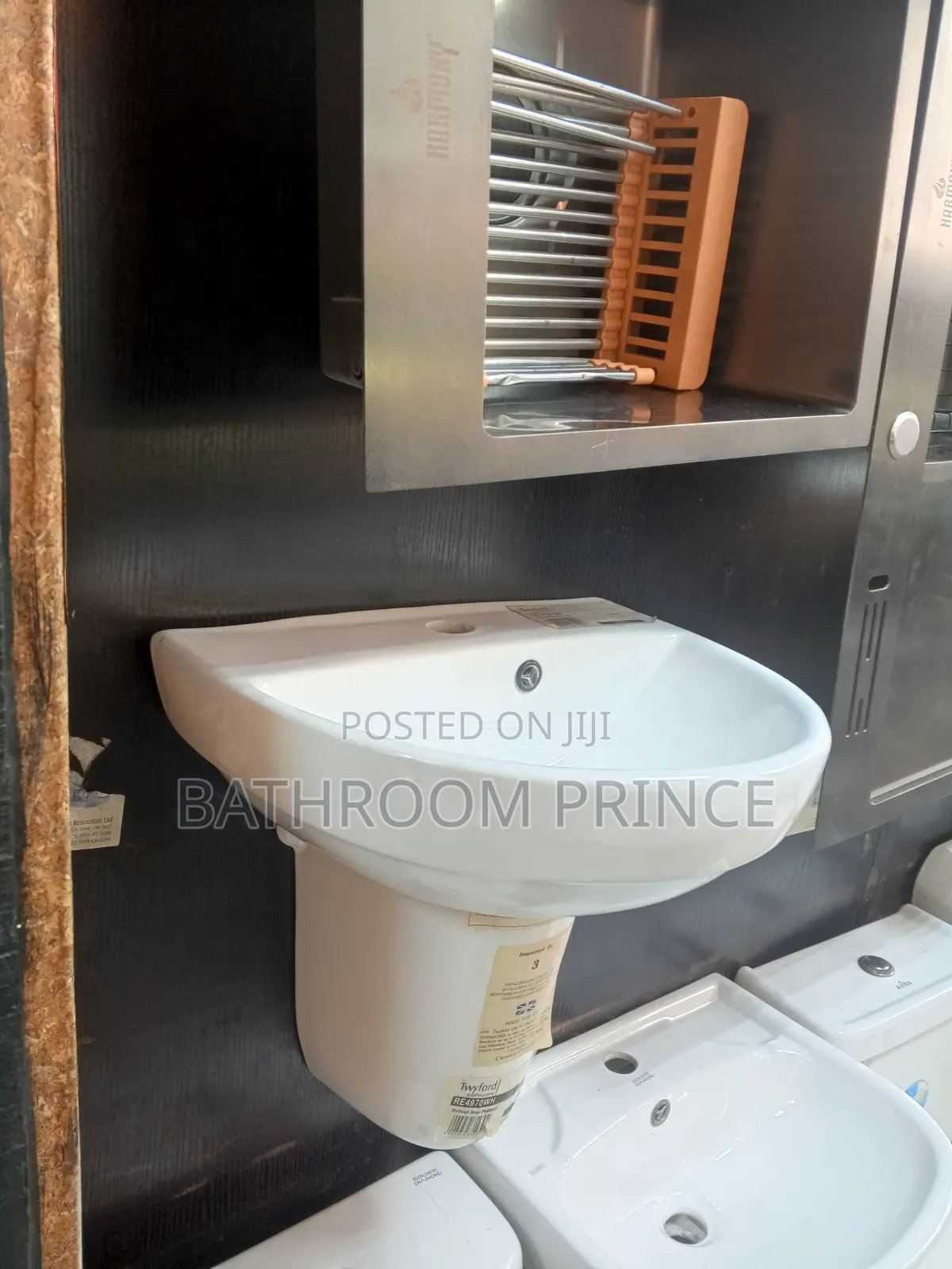 Wall Hung Basin and Pedestal