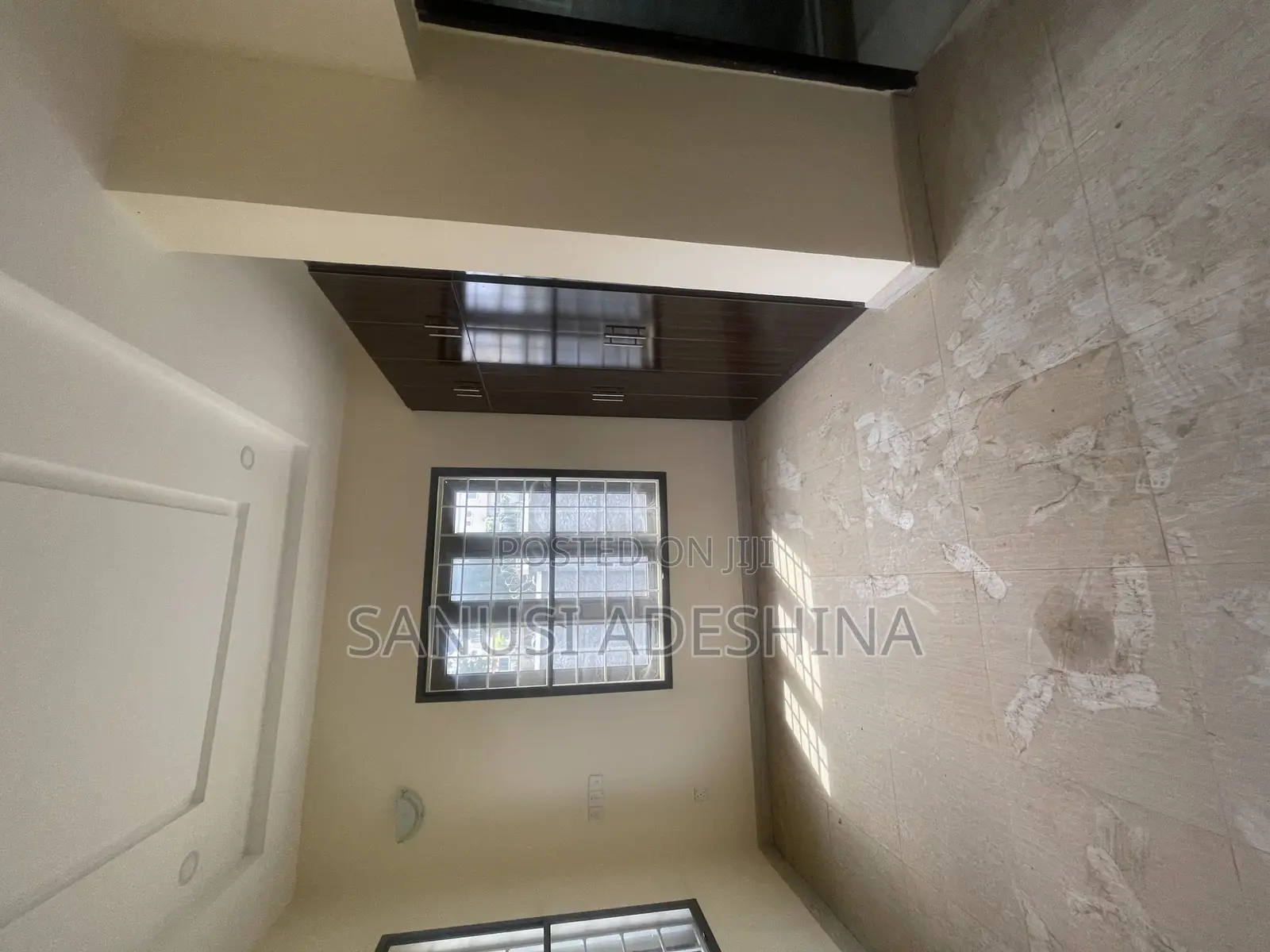 8bdrm Duplex in Life Camp,Fct Abuja for sale