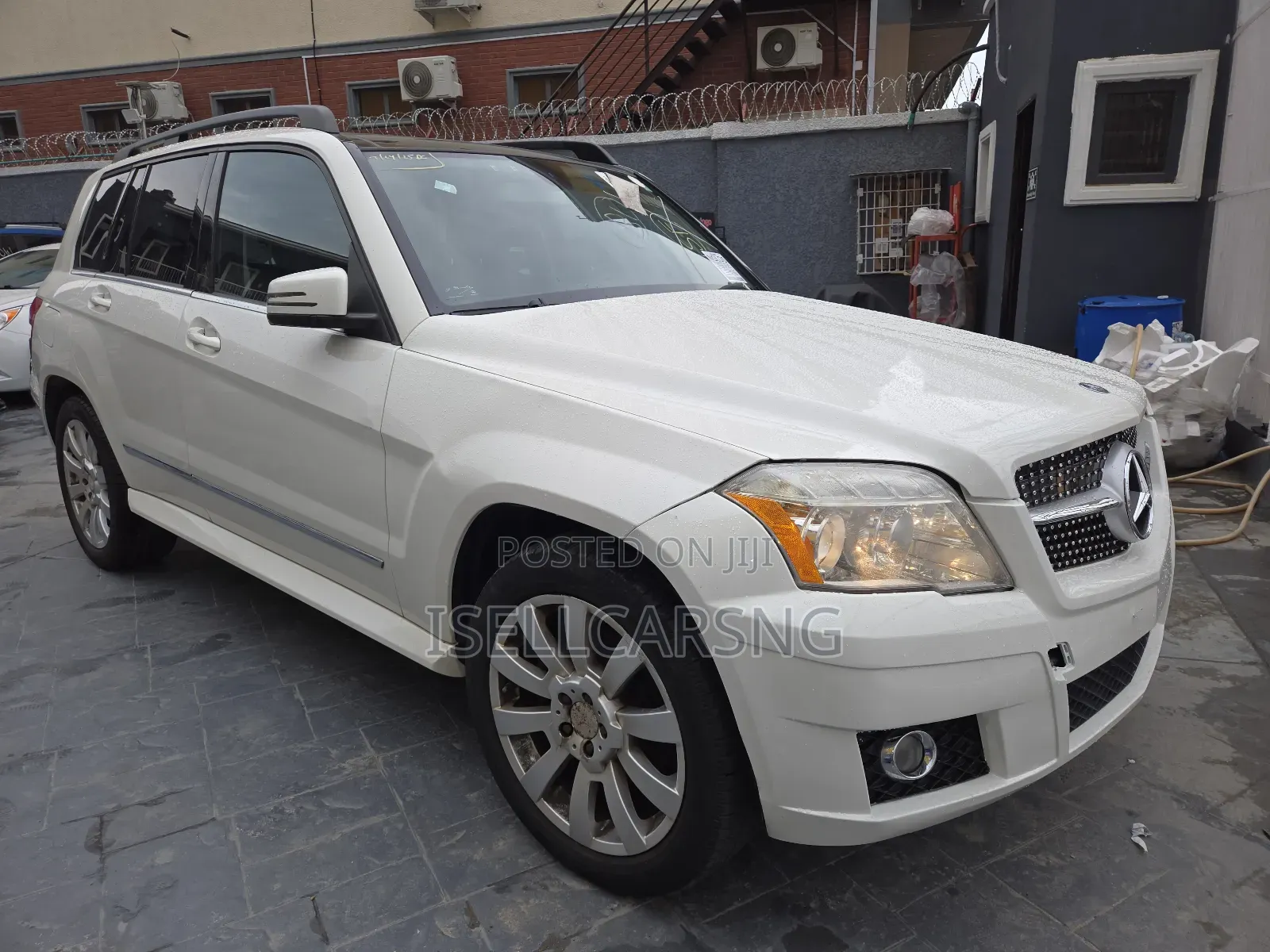 Mercedes-Benz GLK-Class 350 4MATIC 2010 White