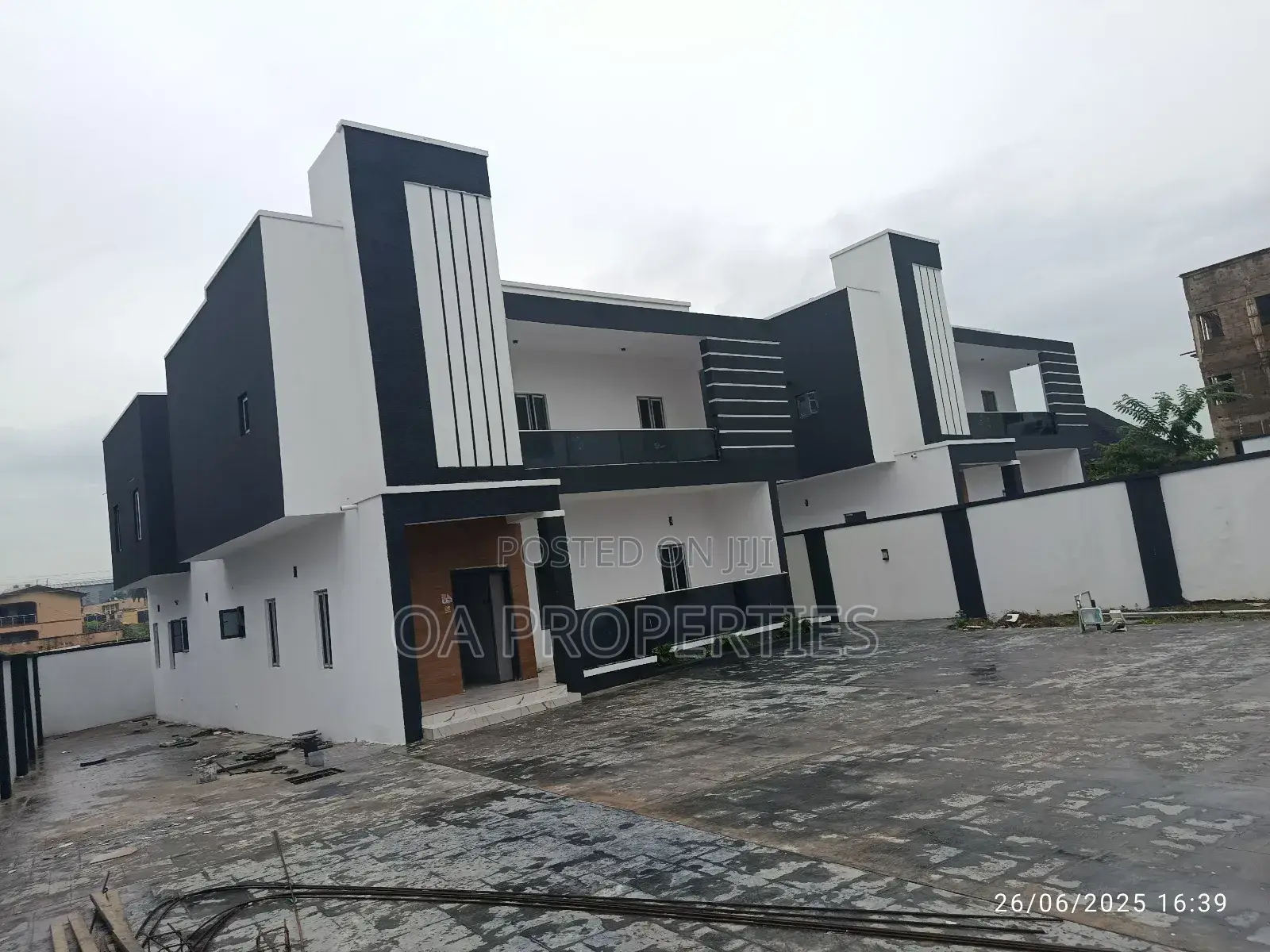 4bdrm Duplex in Oluyole Gra,, Ibadan for sale