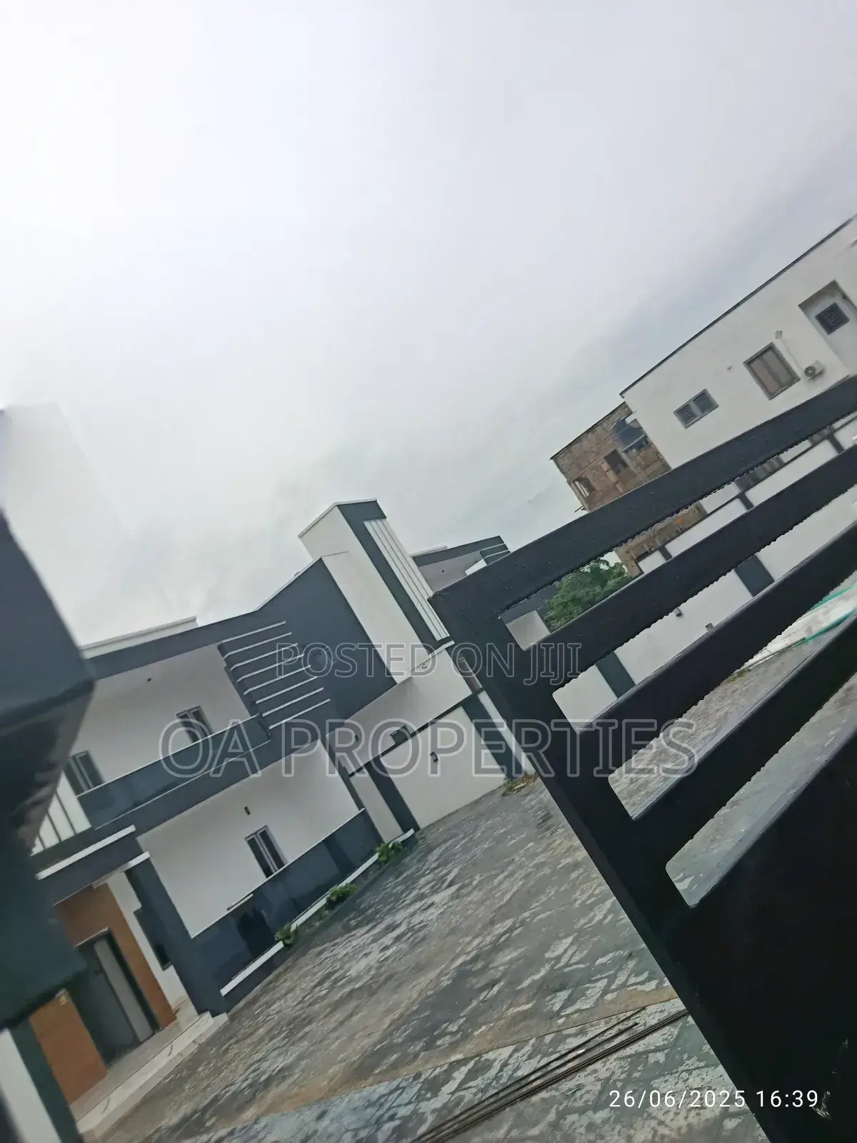4bdrm Duplex in Oluyole Gra,, Ibadan for sale