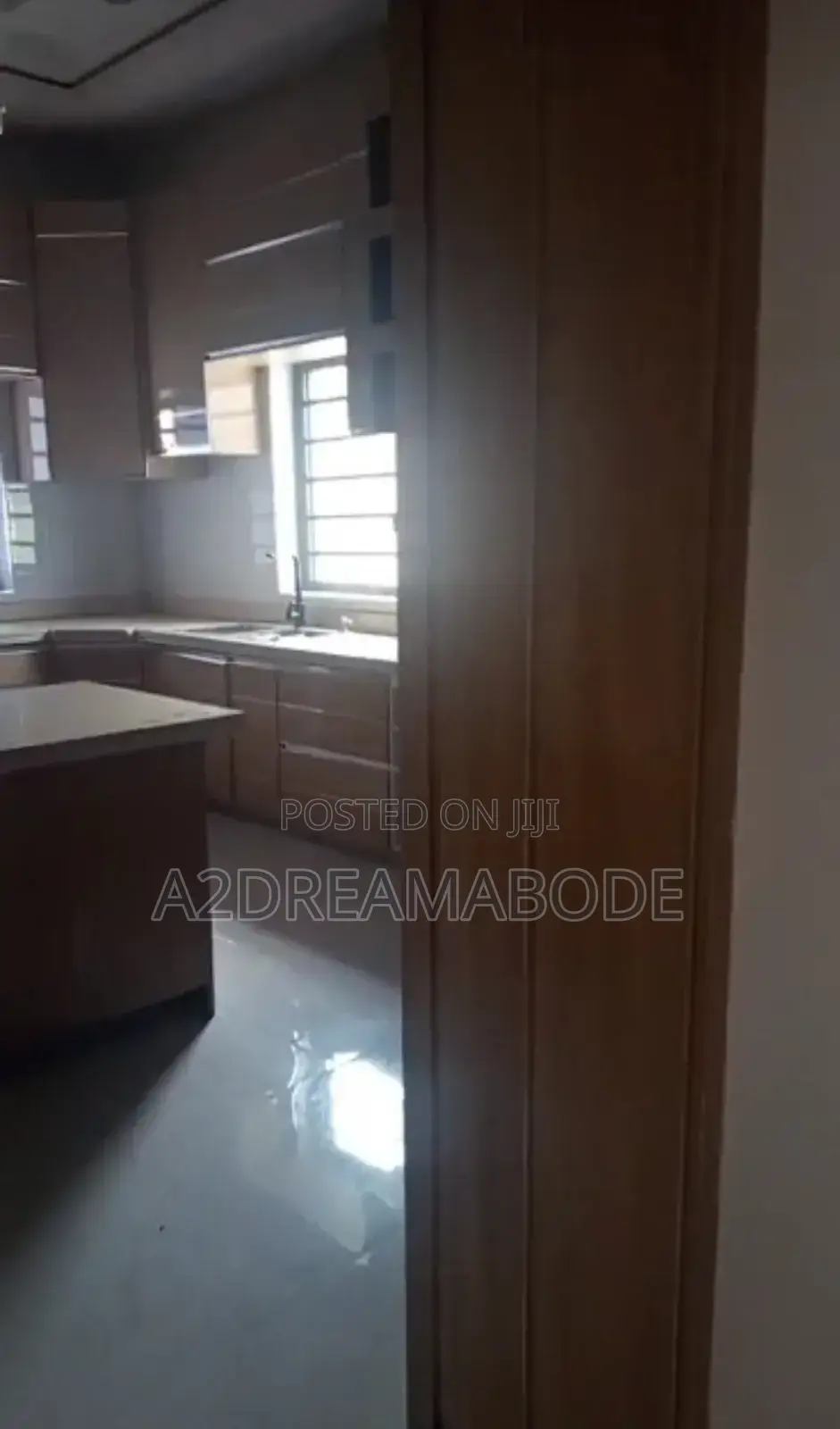 5bdrm Duplex in Omole Phase 1, Ikeja for sale
