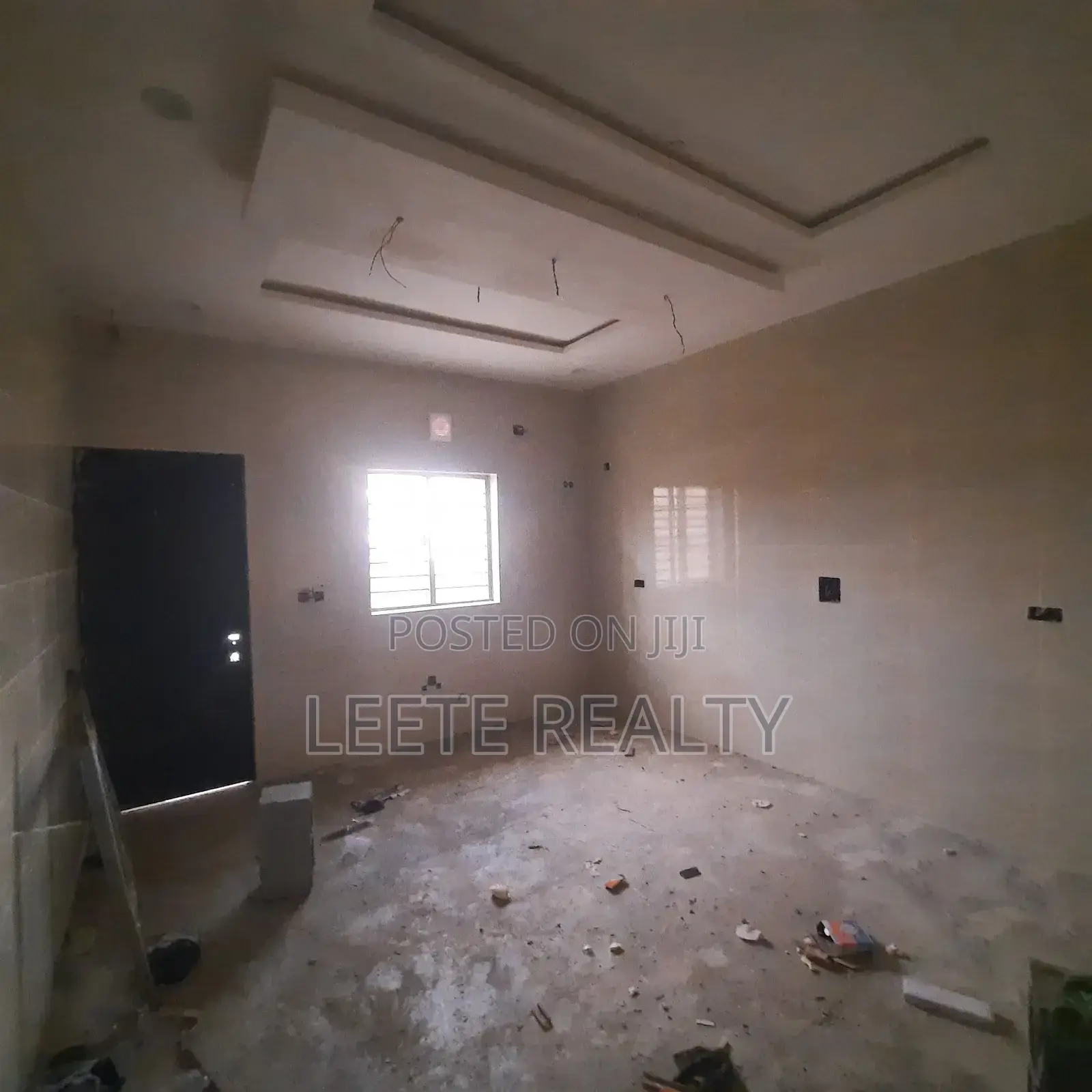 5bdrm Townhouse/Terrace in Wuye for sale