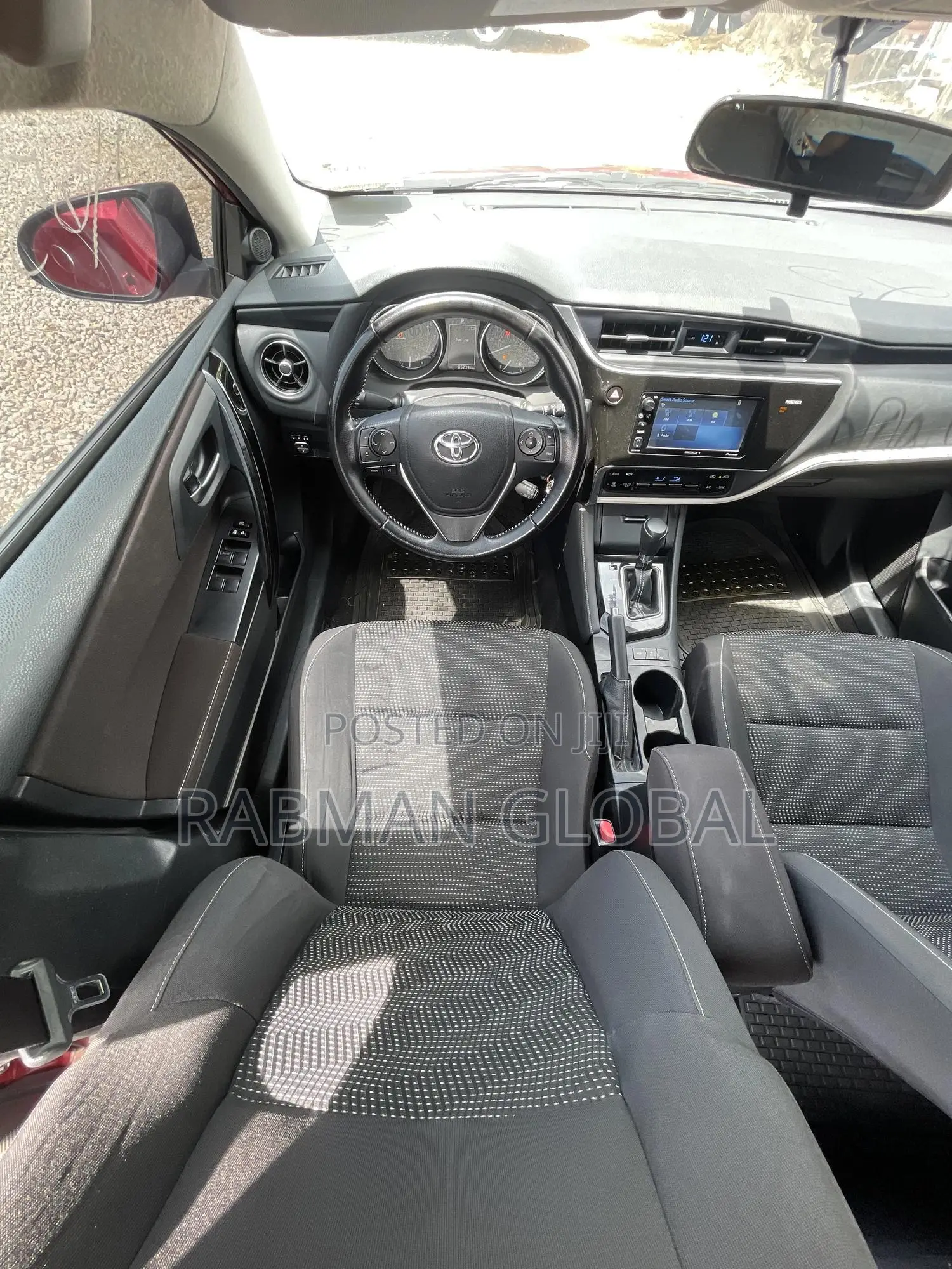 Scion iM Base 2016 Red