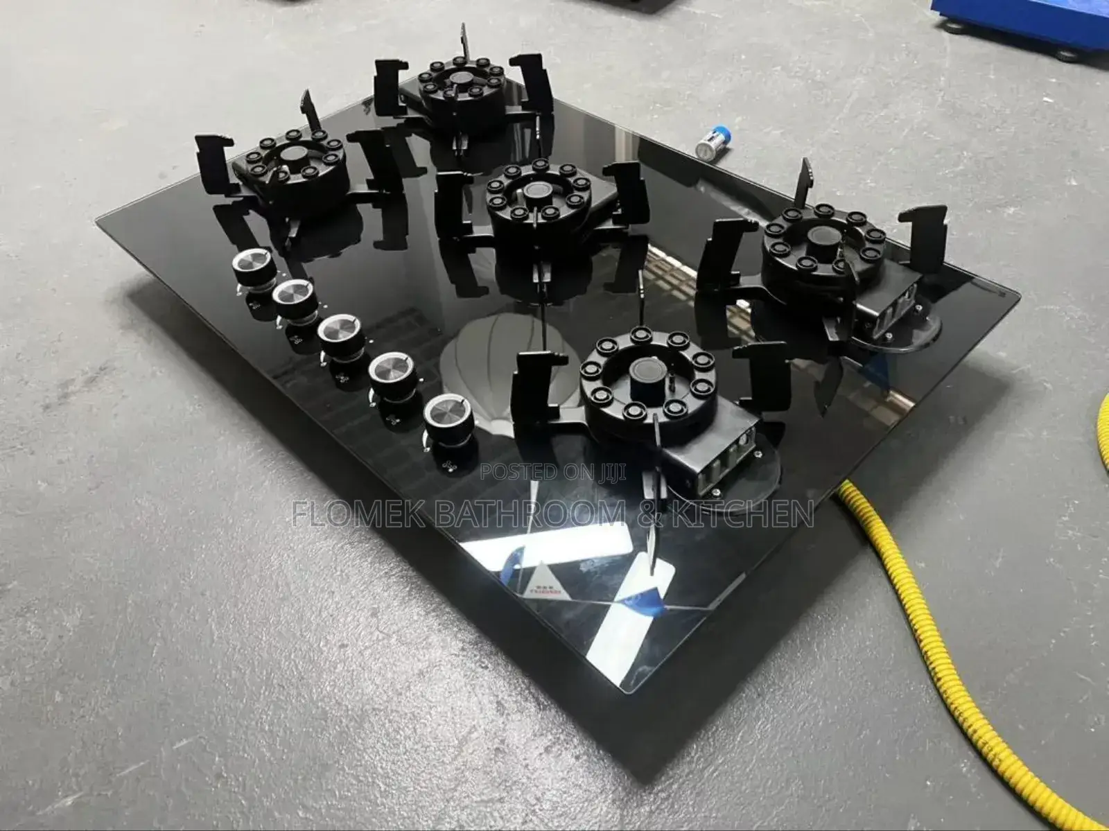 5 Burner Gas Hob Flip Up Inbuilt Cooker