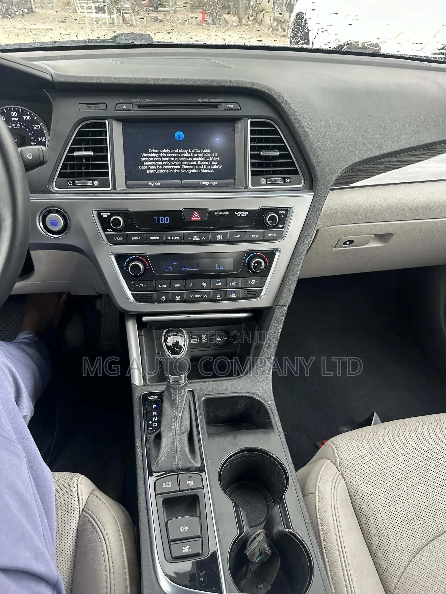 Hyundai Sonata Limited 4dr Sedan (2.4L 4cyl 6A) 2015 Silver