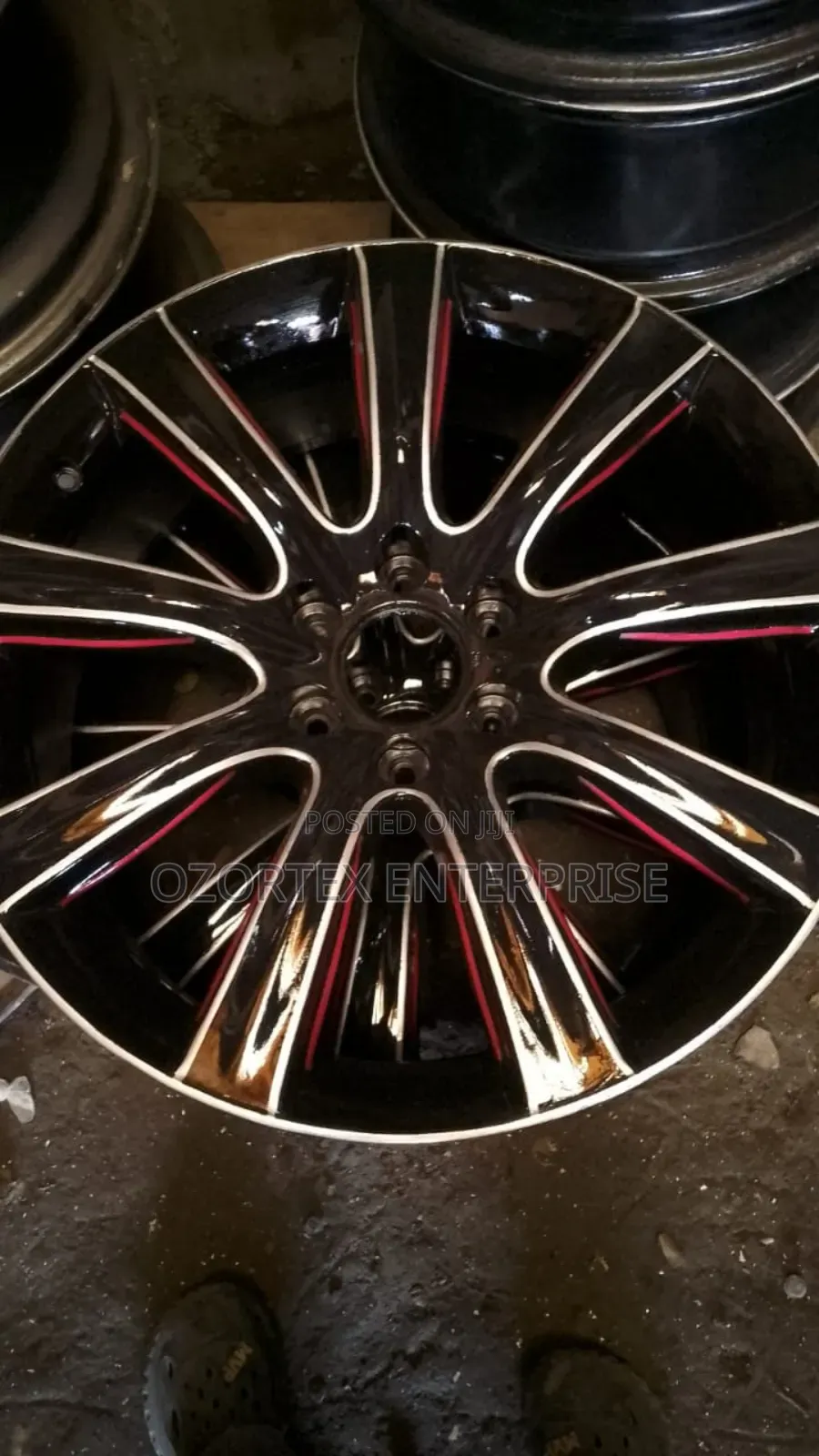 22inches Rim For Excalade Black And Red